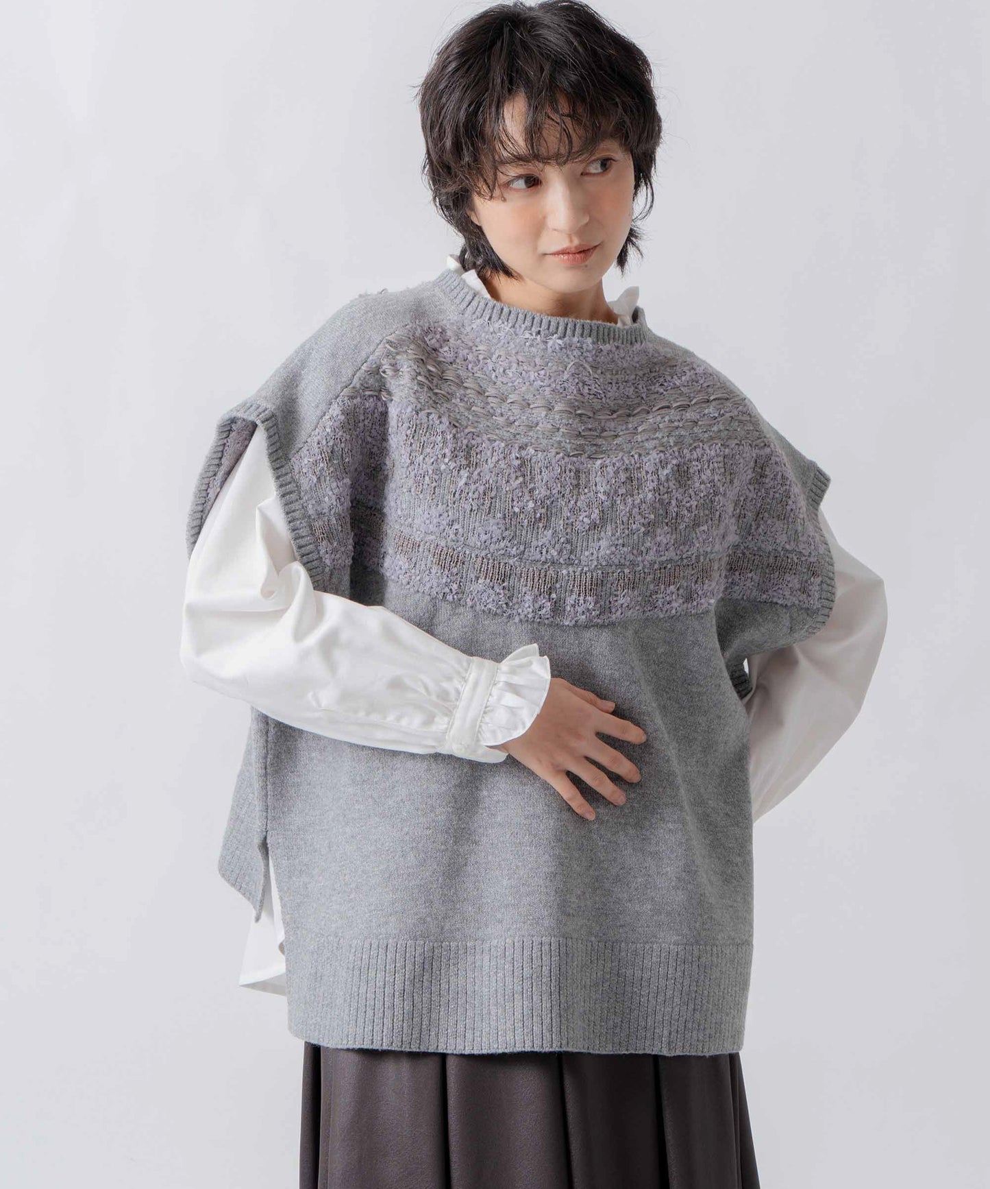 nordic pattern knit vest / WHT26FKN4041