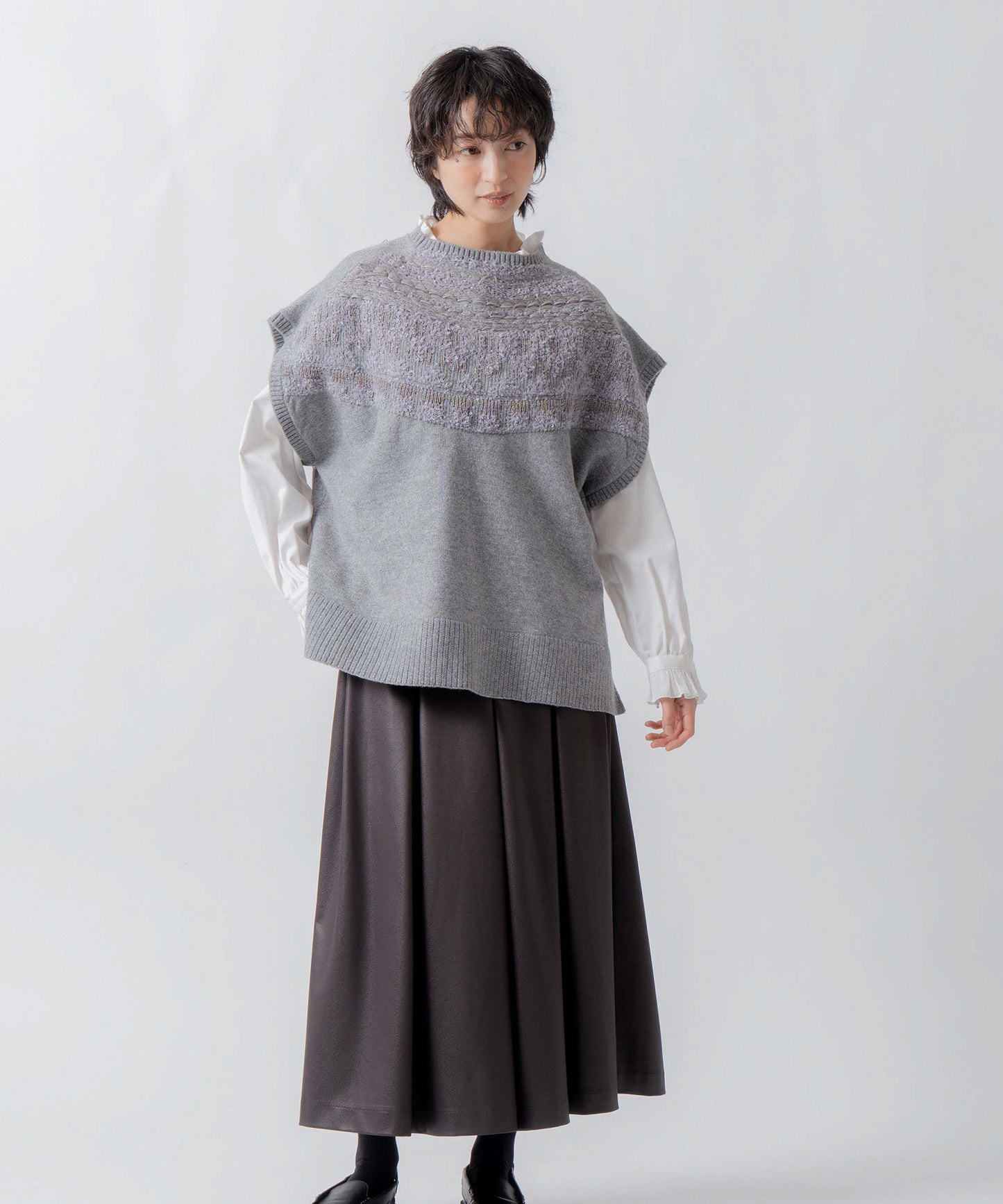 nordic pattern knit vest / WHT26FKN4041