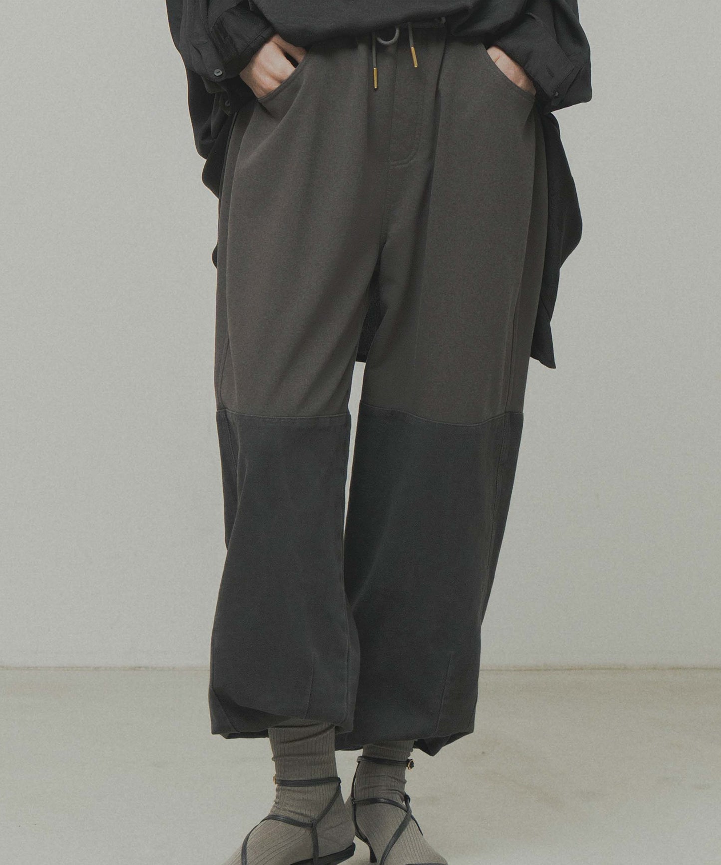 combination sweatpants / WHT26FPT4074