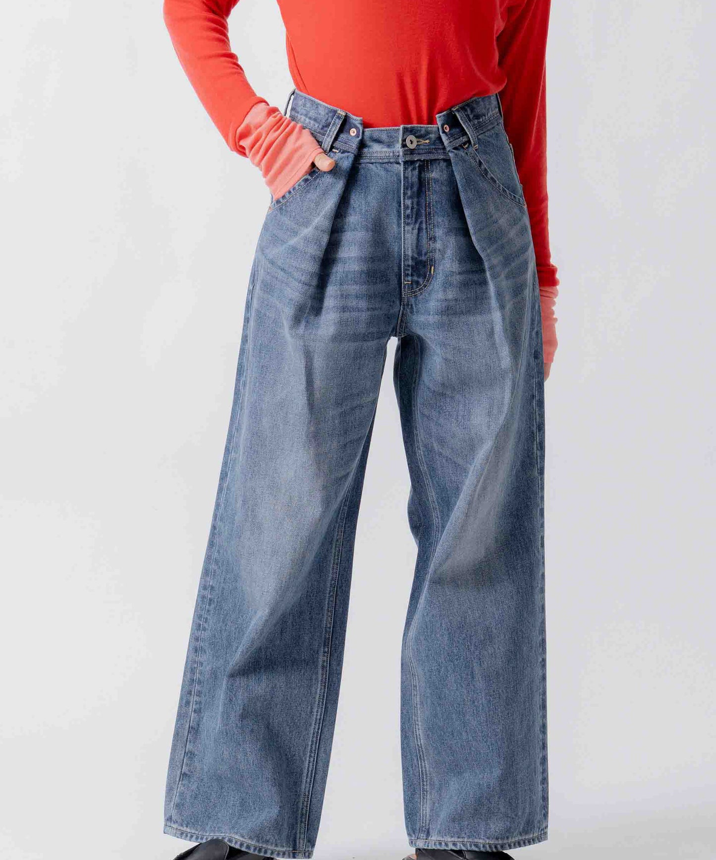 tuck design denim / WHT26FPT4075