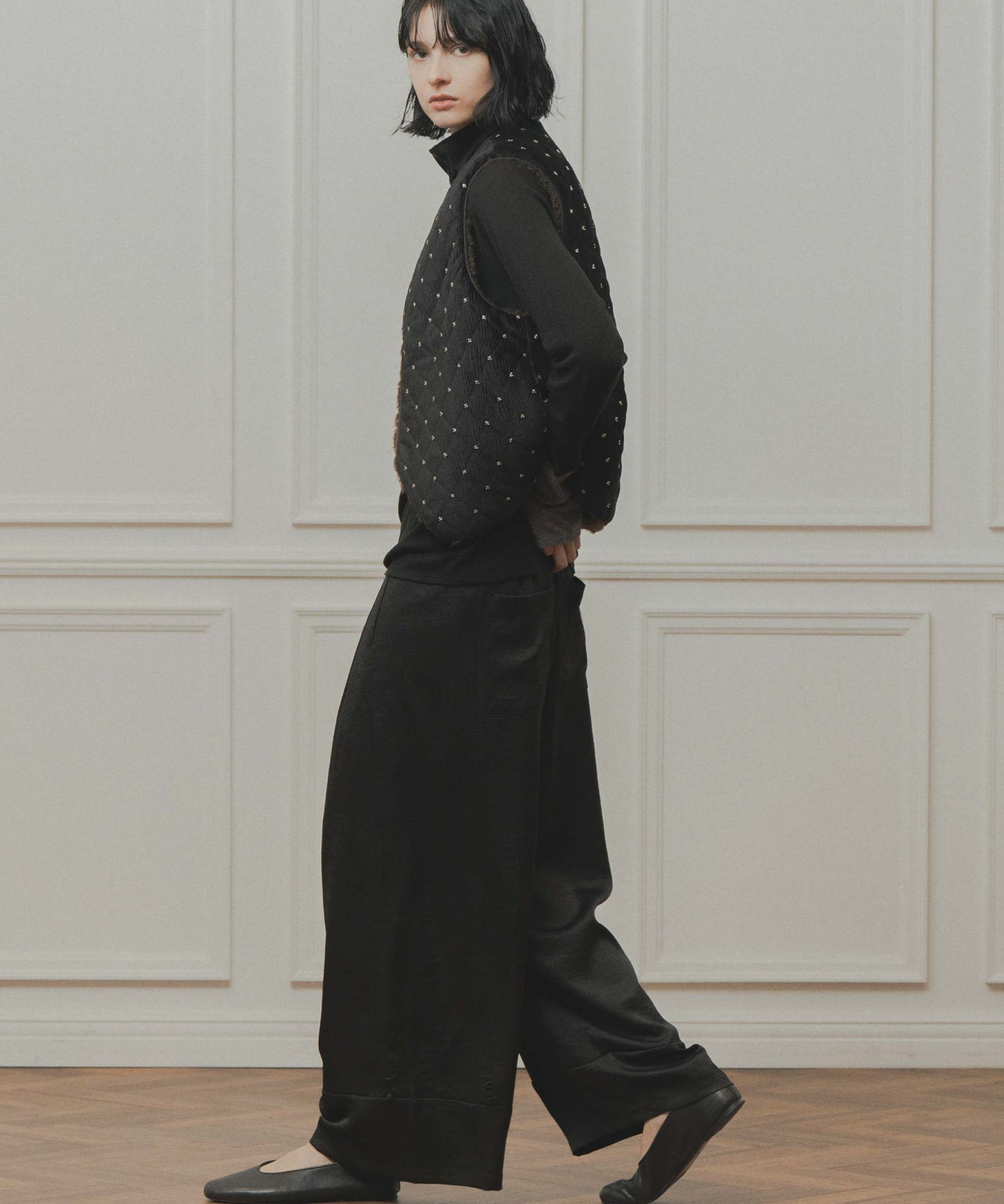 satin wide pants / WHT26FPT4077