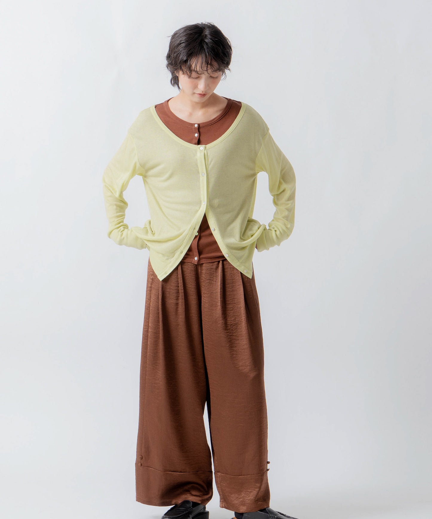 satin wide pants / WHT26FPT4077