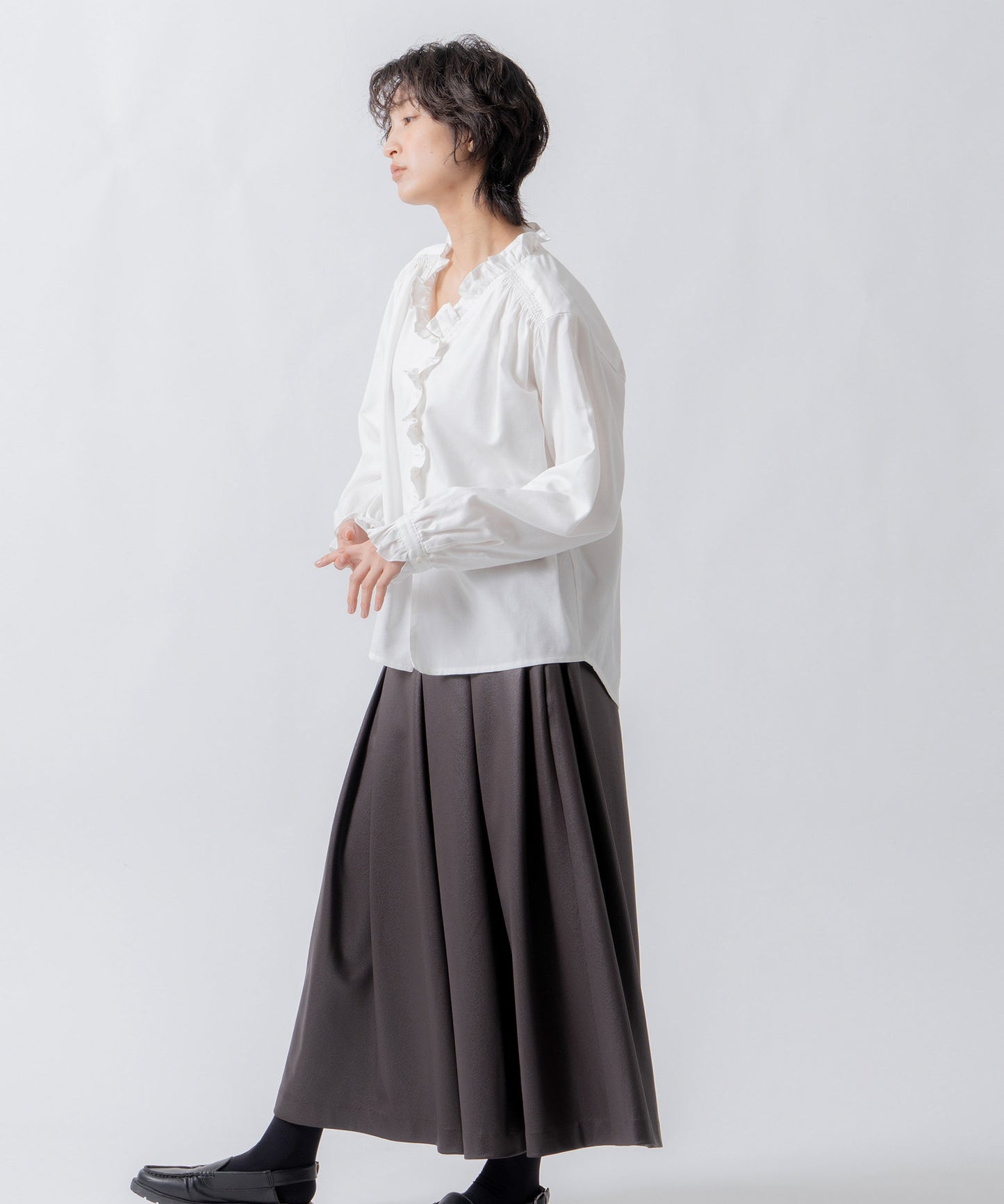 leather like pleats pants / WHT26FPT4078