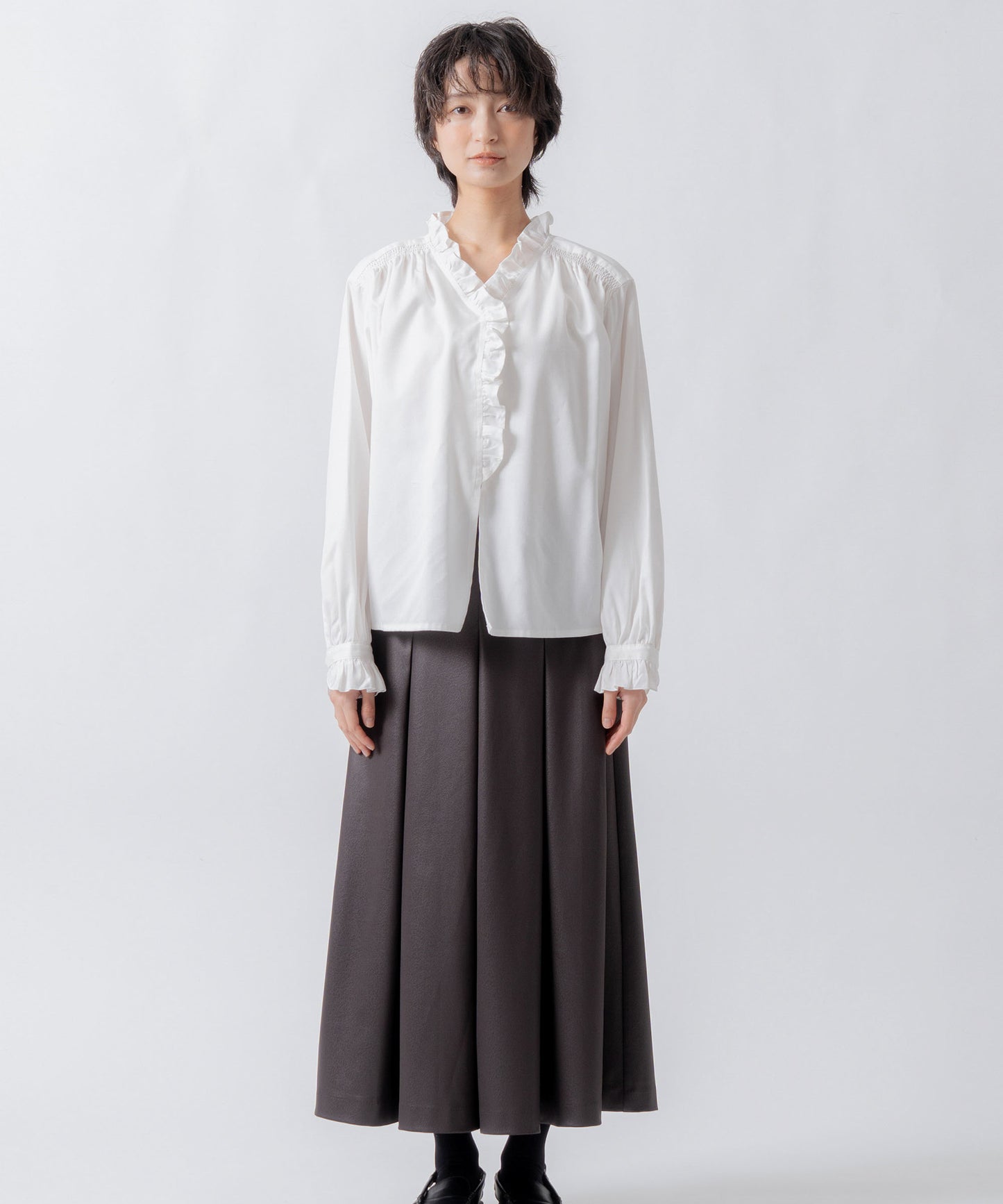 leather like pleats pants / WHT26FPT4078