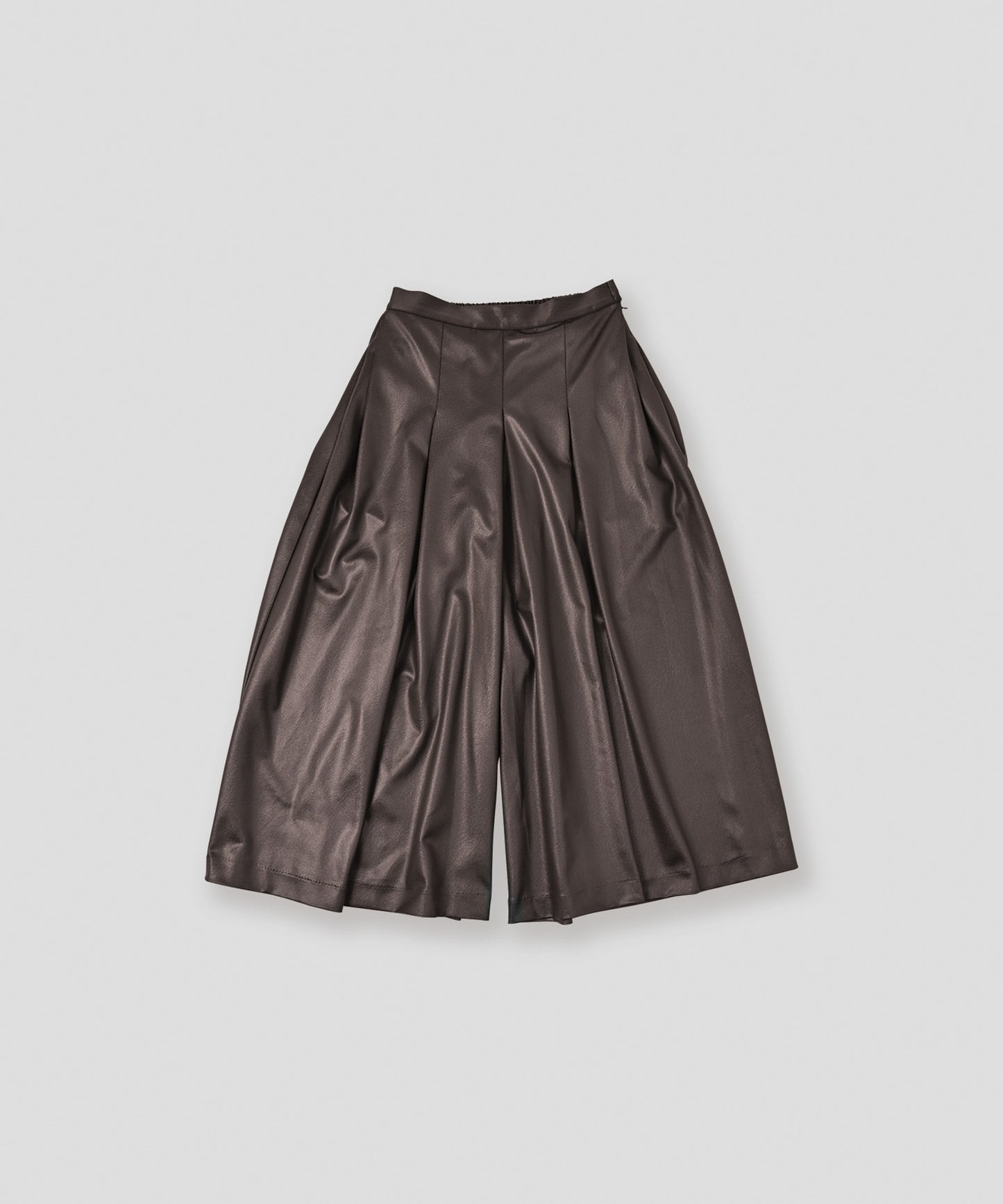 leather like pleats pants / WHT26FPT4078