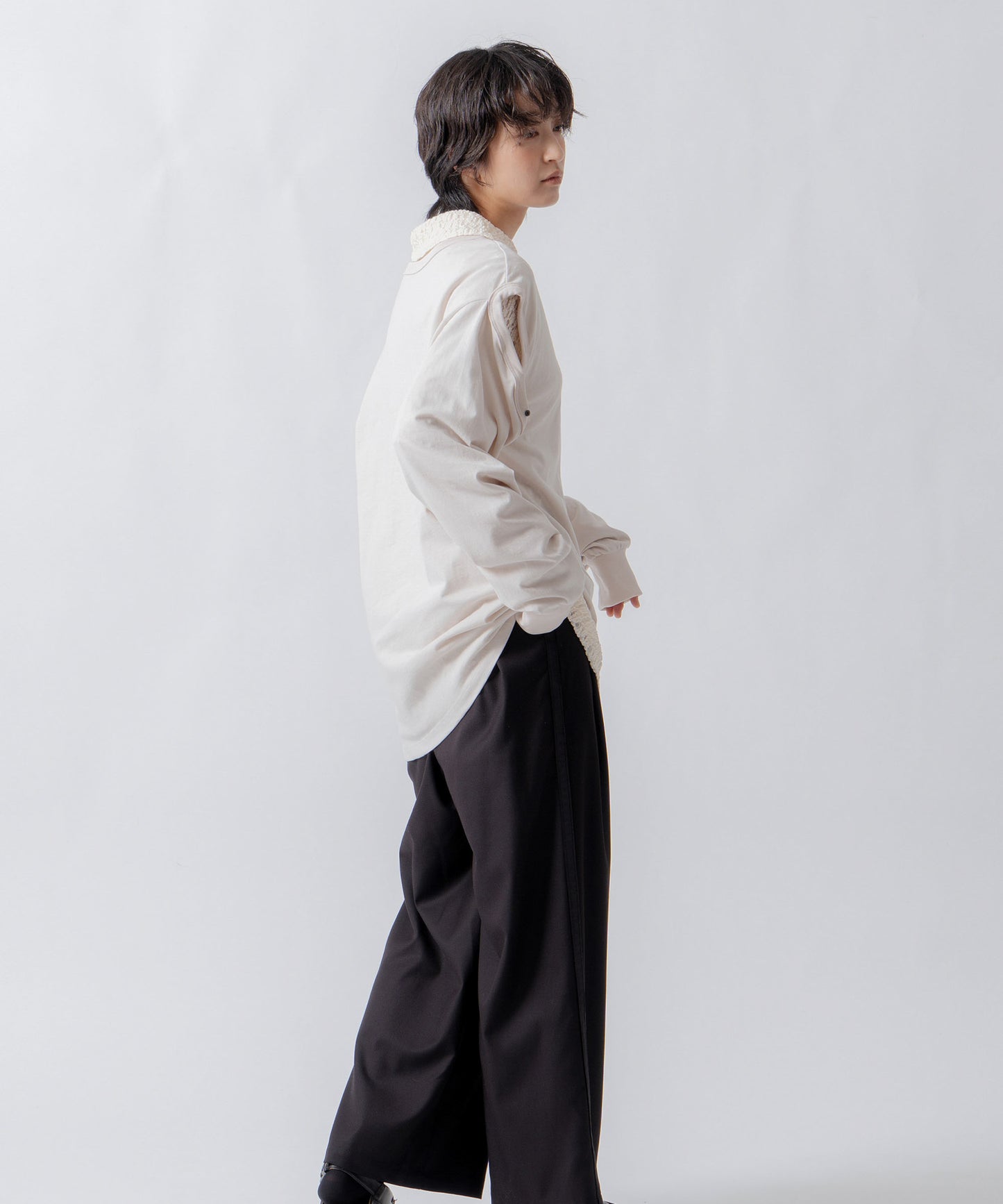side velour line pants / WHT26FPT4079