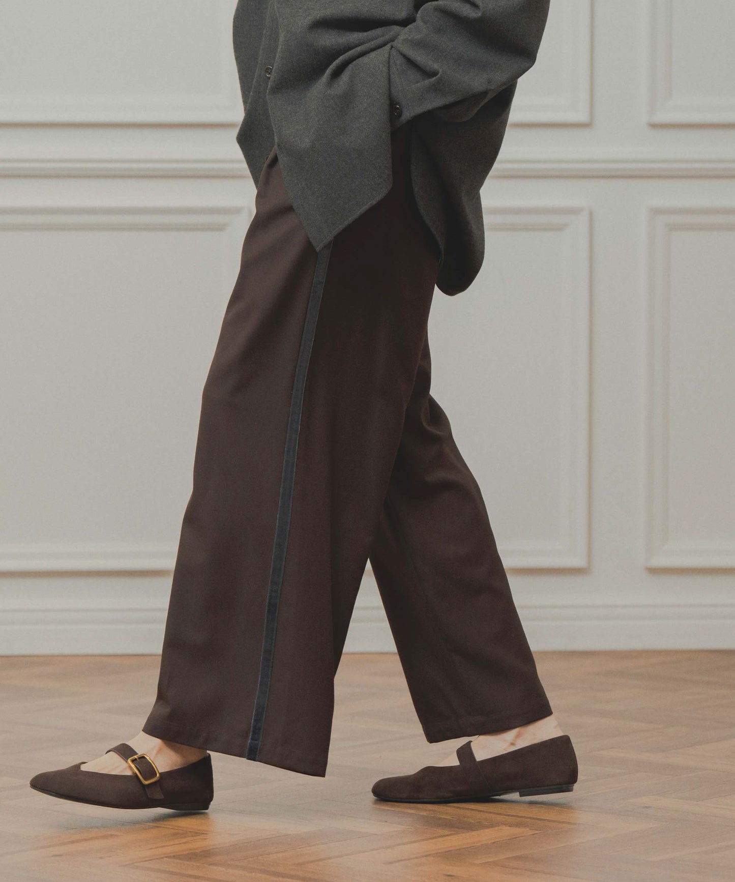 side velour line pants / WHT26FPT4079