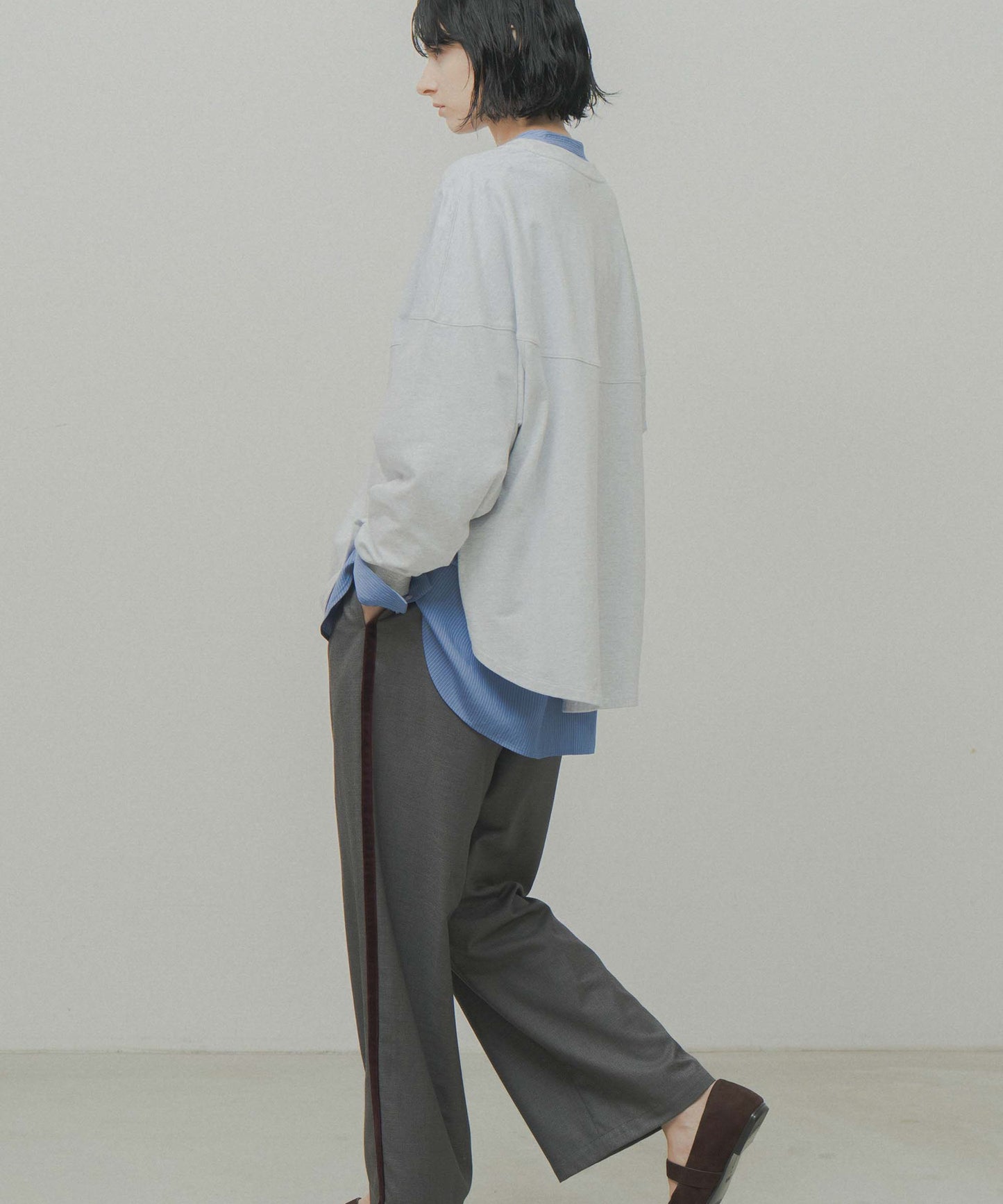 side velour line pants / WHT26FPT4079