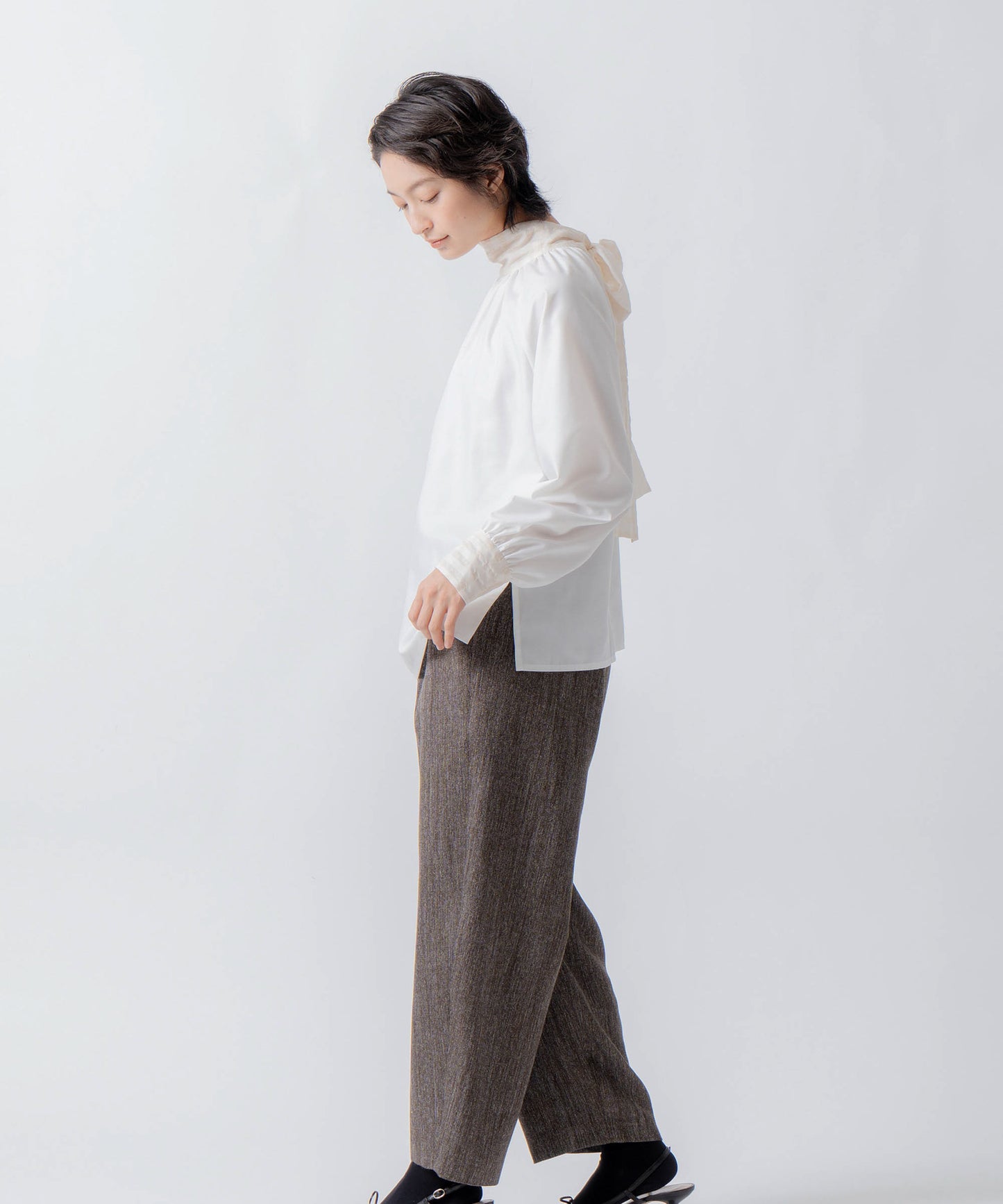 tweed satin tapered pants / WHT26FPT4080