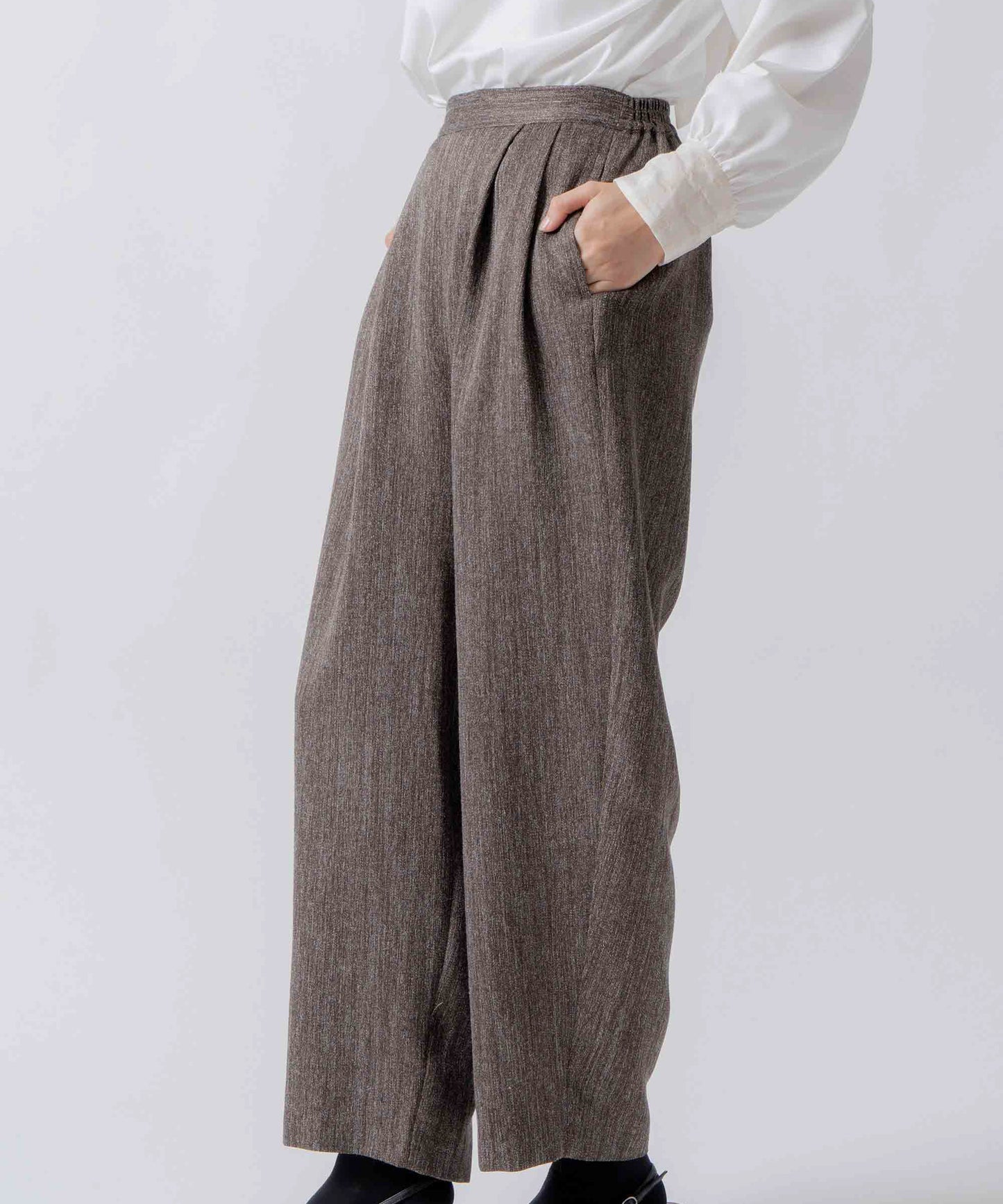 tweed satin tapered pants / WHT26FPT4080