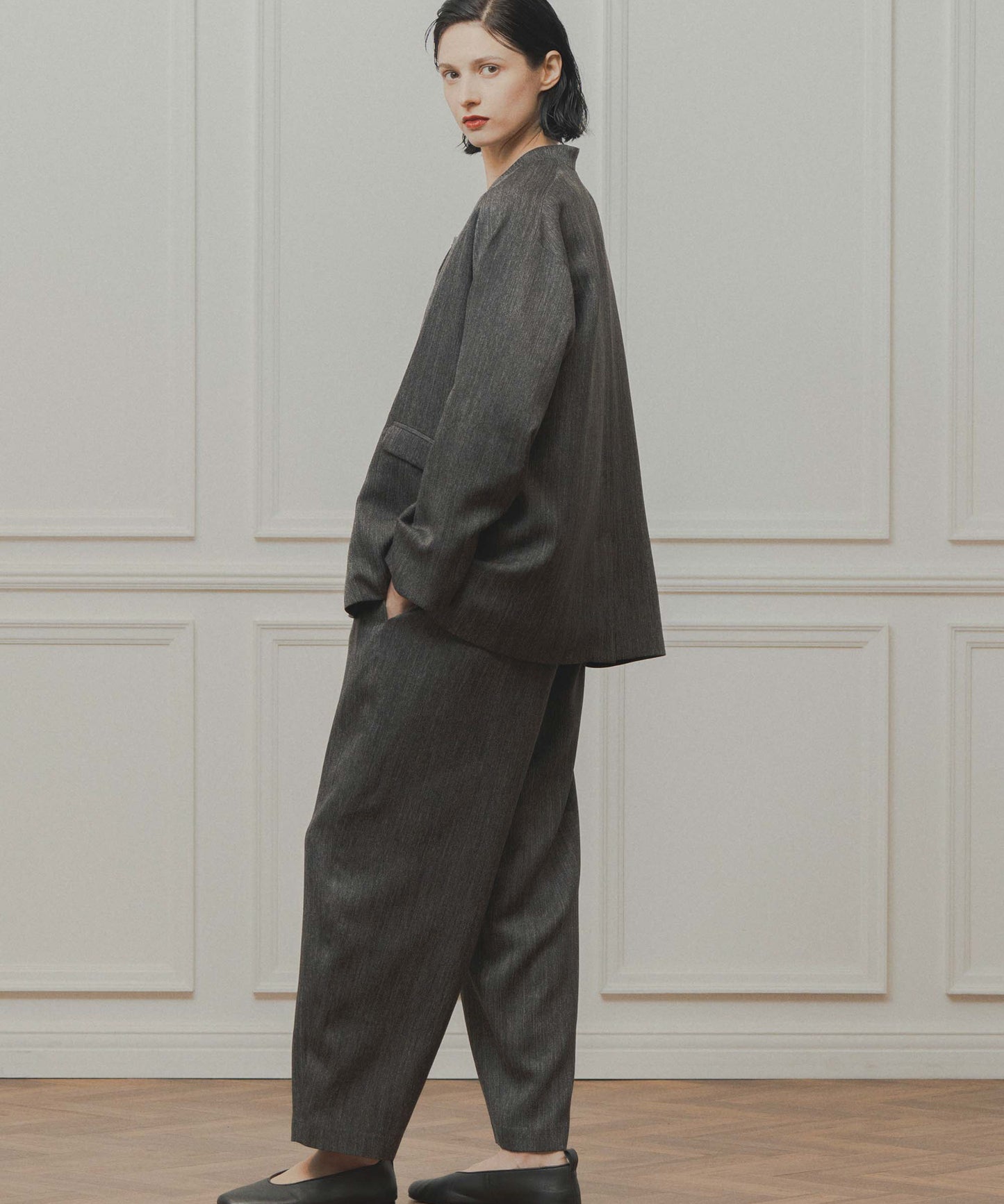 tweed satin tapered pants / WHT26FPT4080