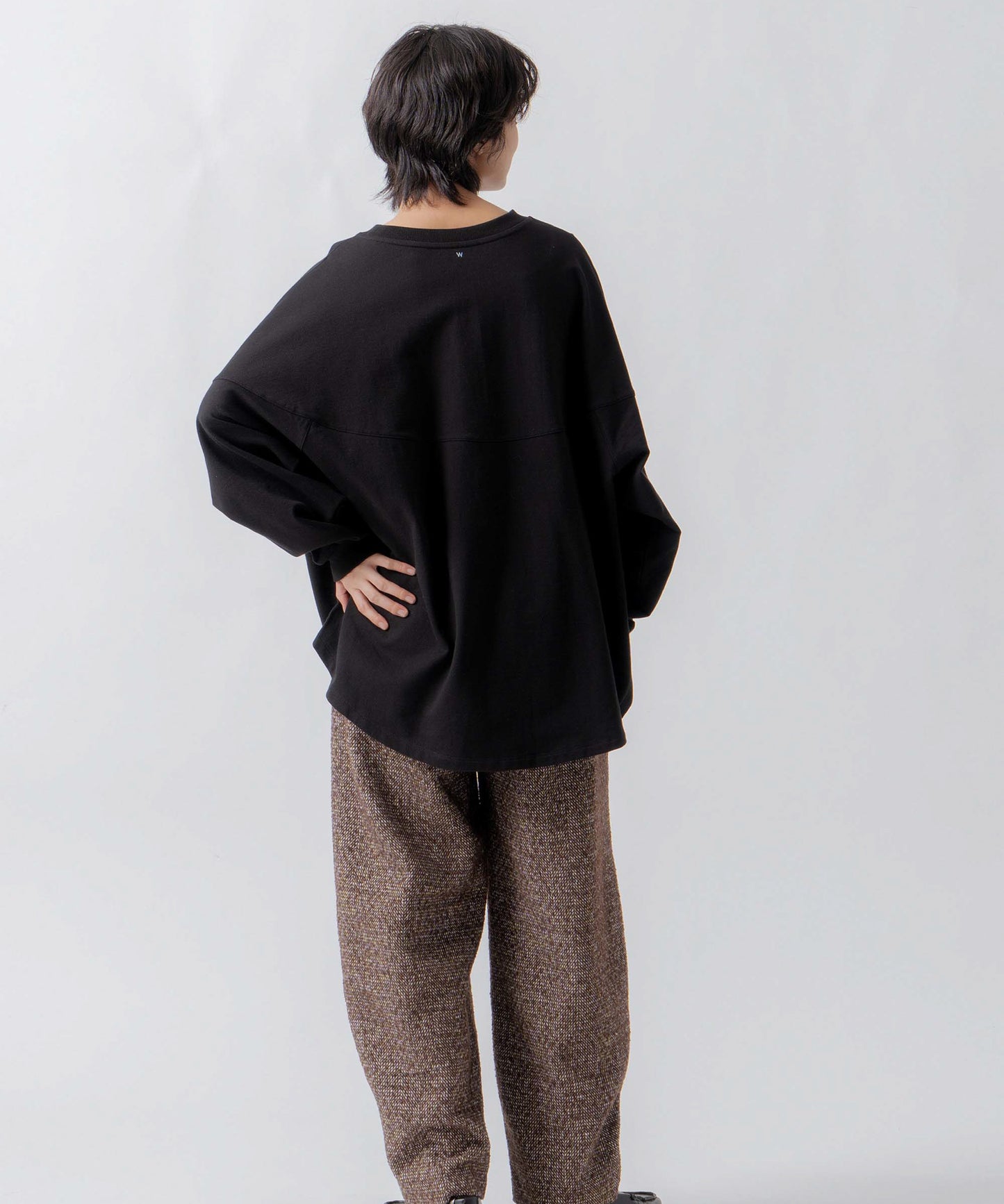 tweed tapered pants / WHT26FPT4082