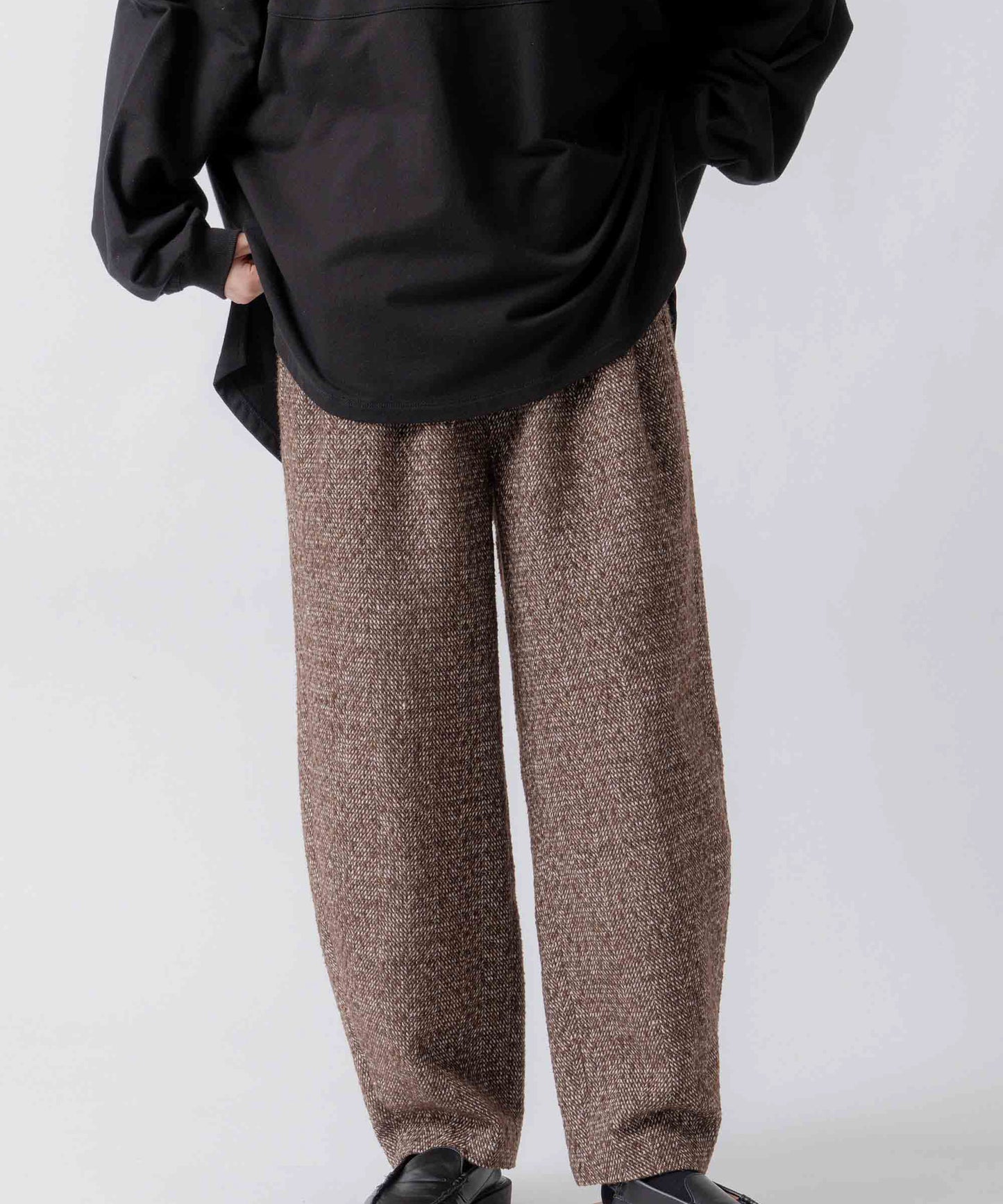 tweed tapered pants / WHT26FPT4082