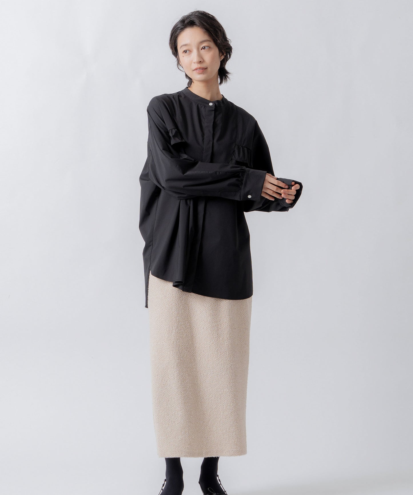 glitter shaggy skirt / WHT26FSK4034