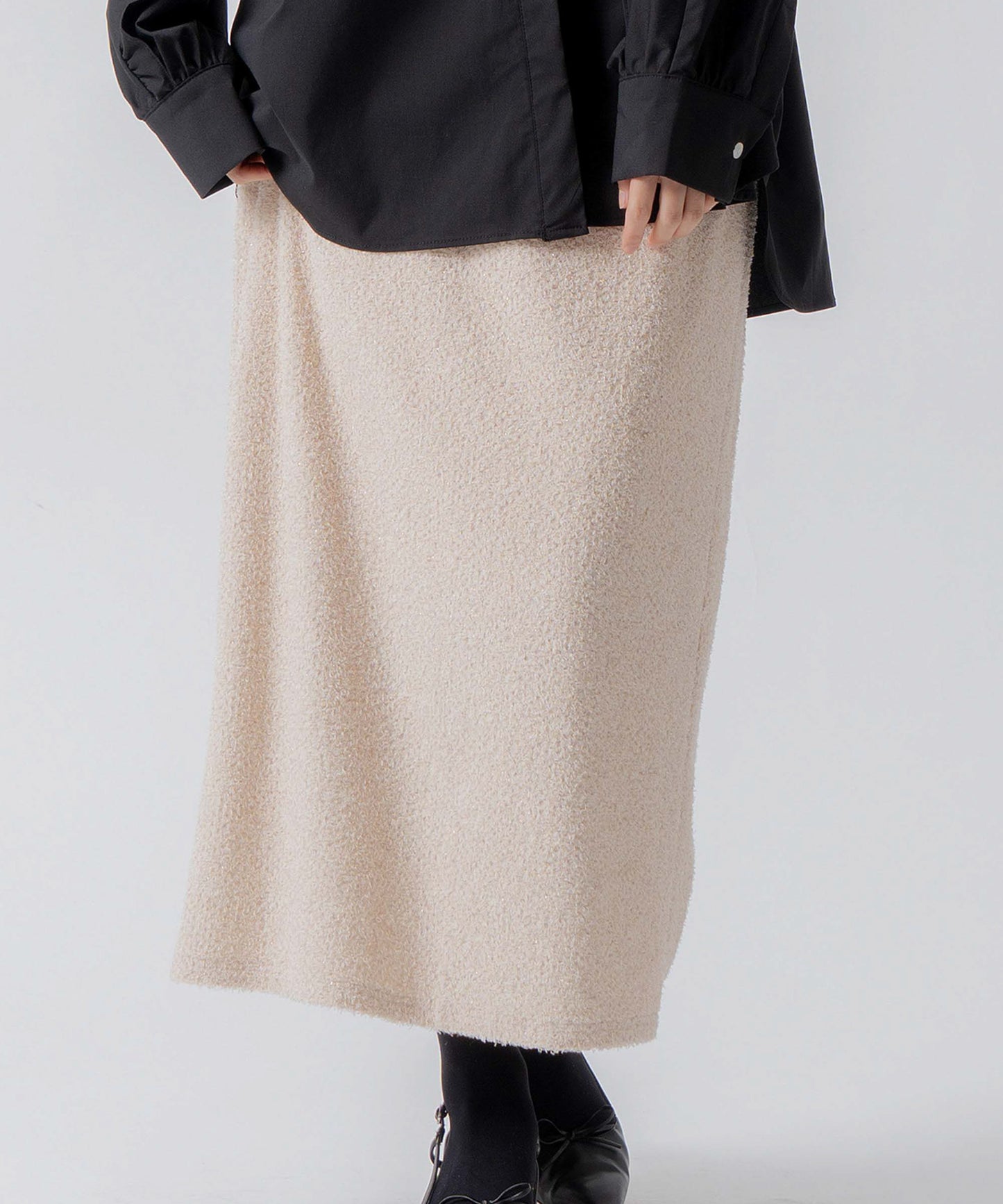glitter shaggy skirt / WHT26FSK4034