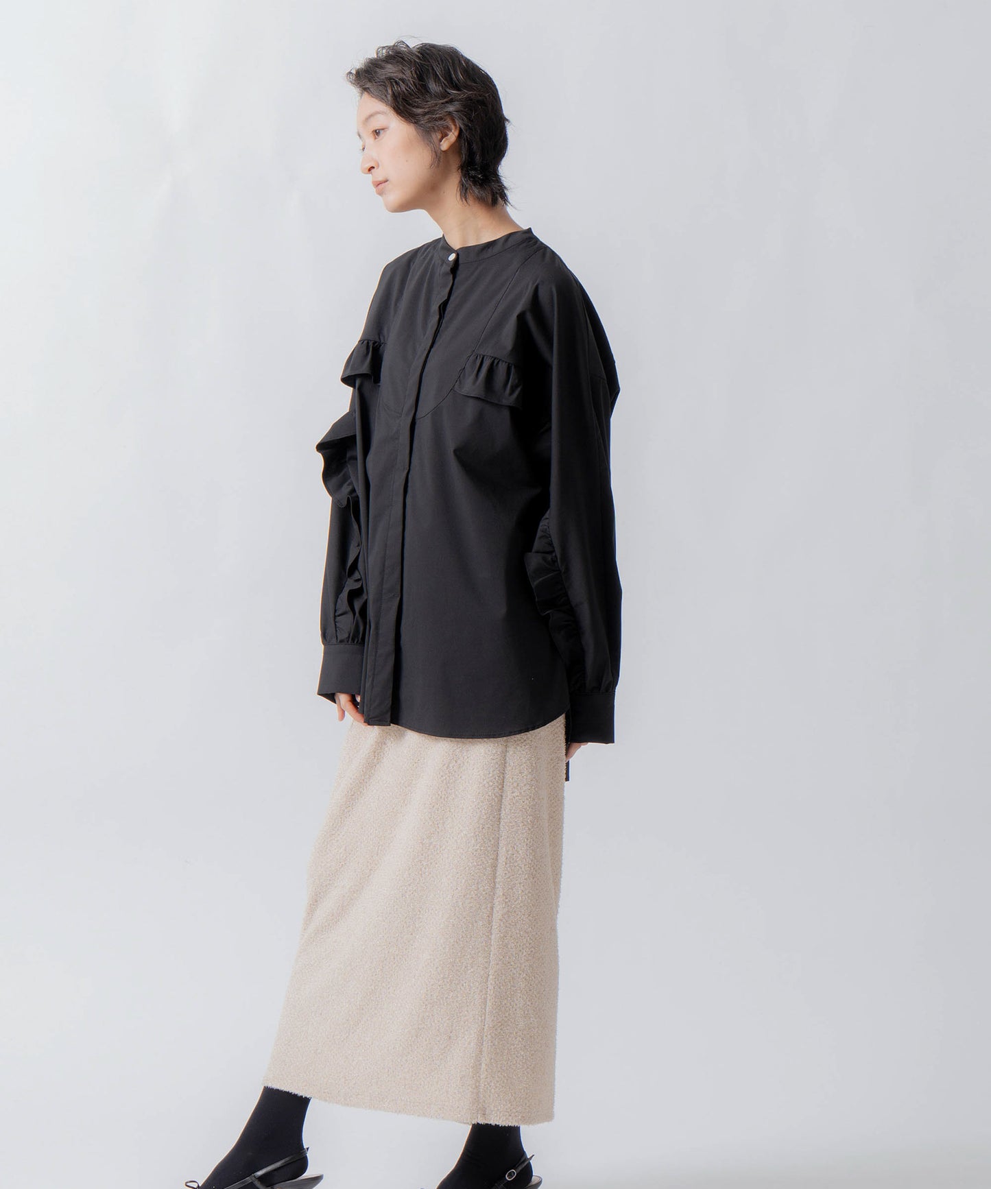 glitter shaggy skirt / WHT26FSK4034