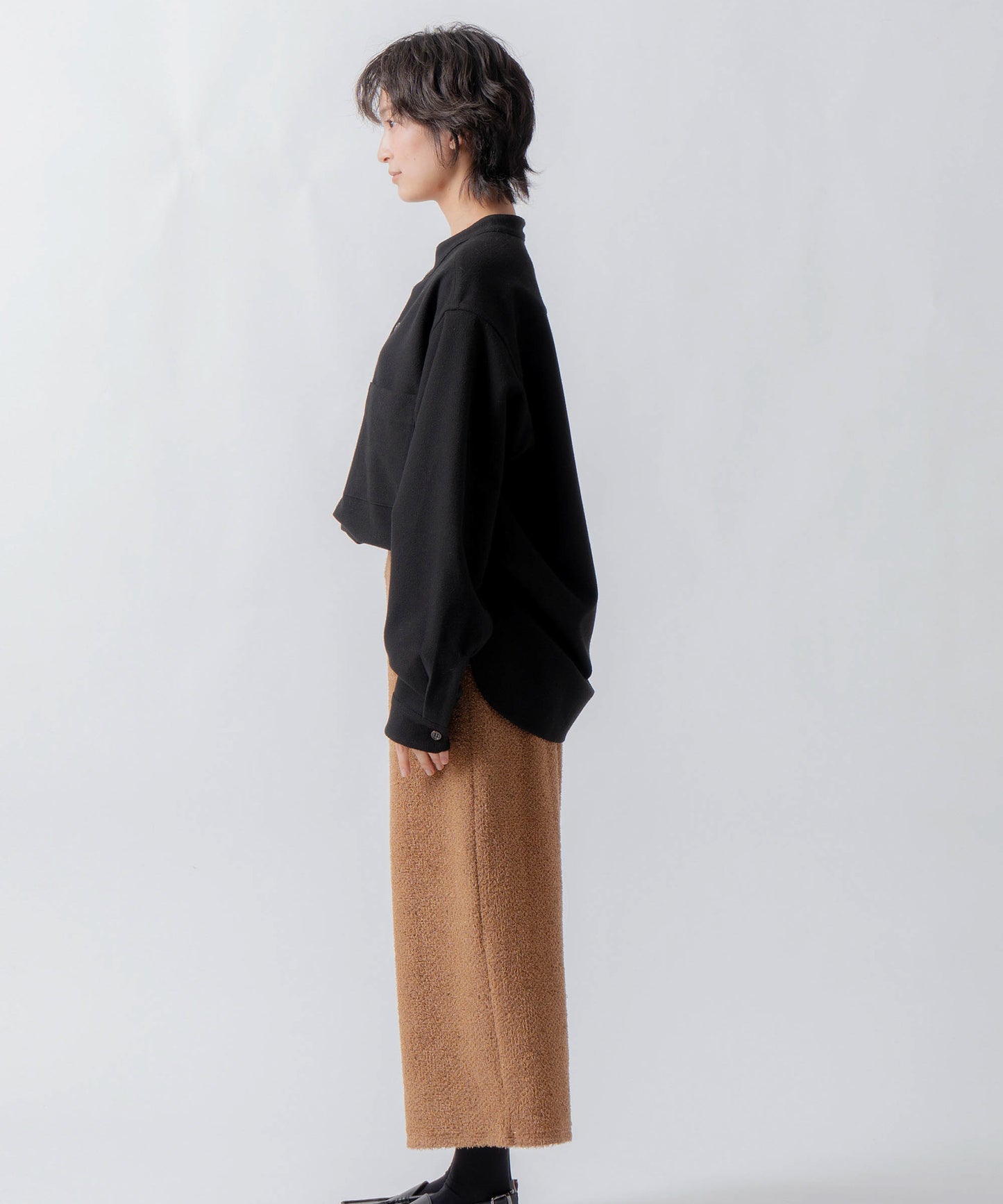 glitter shaggy skirt / WHT26FSK4034
