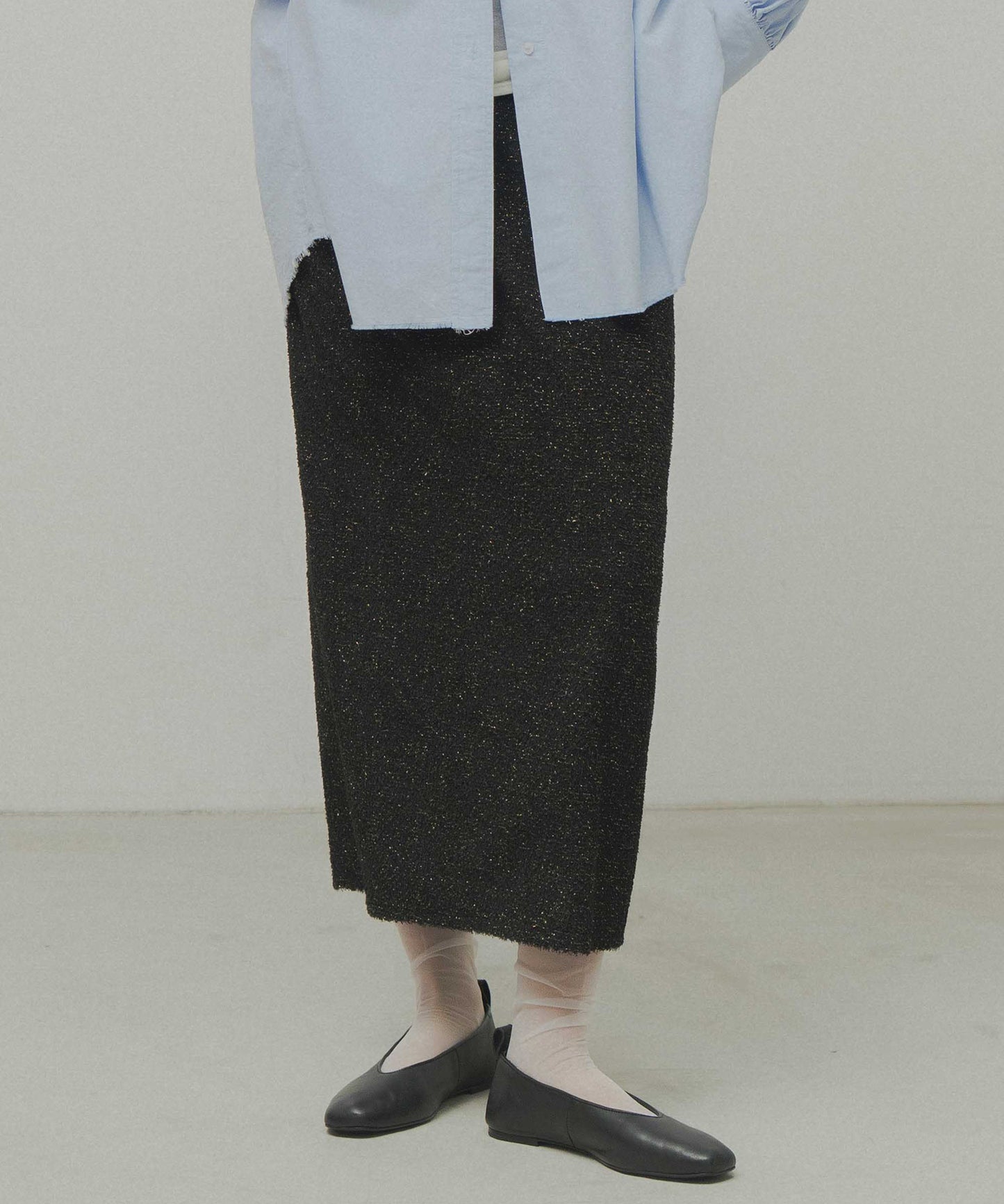 glitter shaggy skirt / WHT26FSK4034