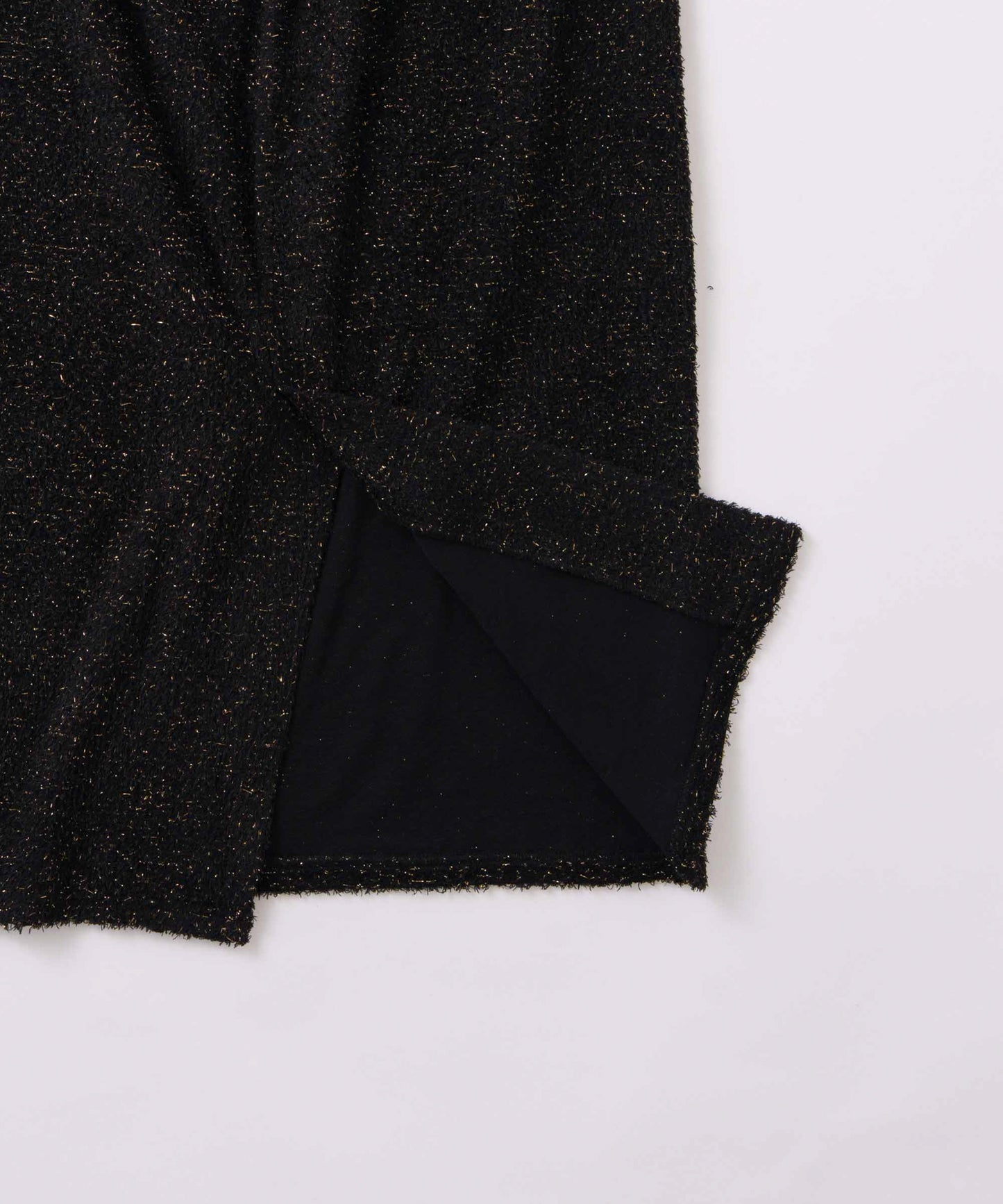 glitter shaggy skirt / WHT26FSK4034