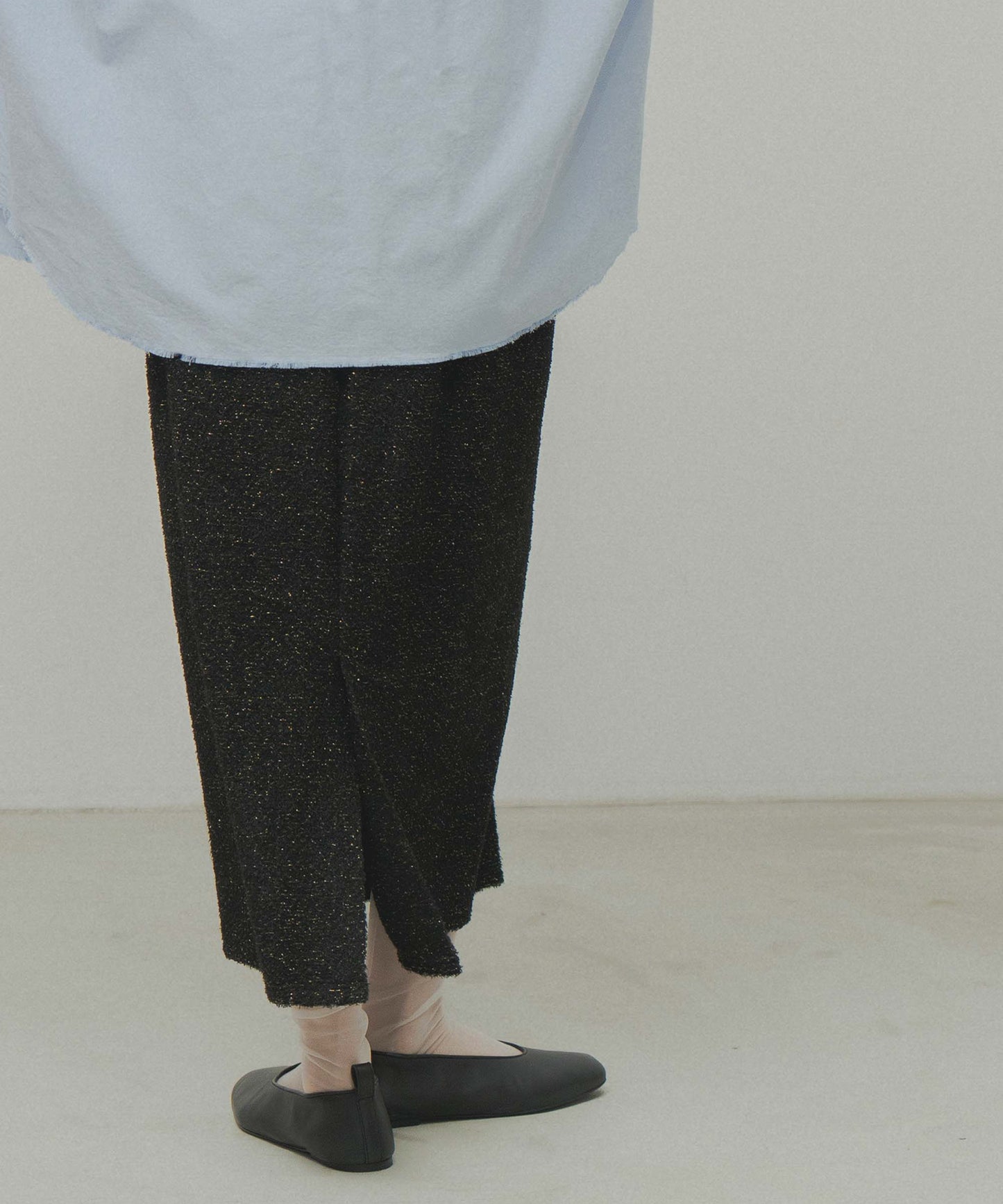 glitter shaggy skirt / WHT26FSK4034