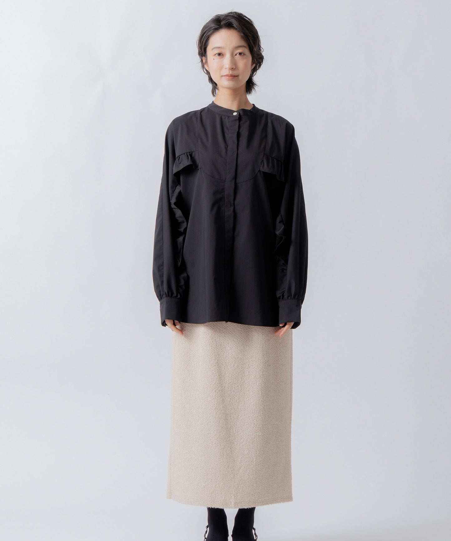 glitter shaggy skirt / WHT26FSK4034