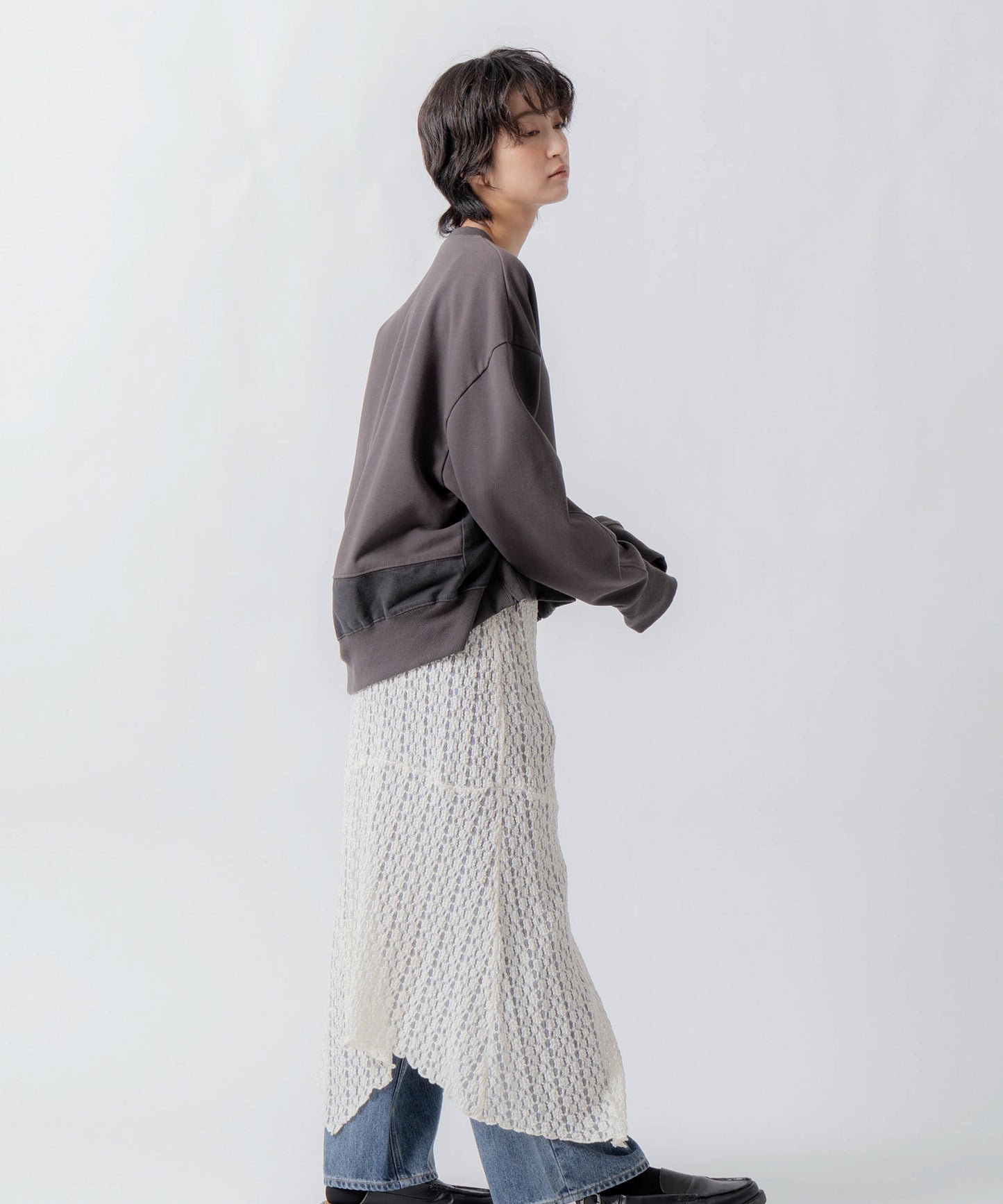lace asymmetry skirt / WHT26FSK4035
