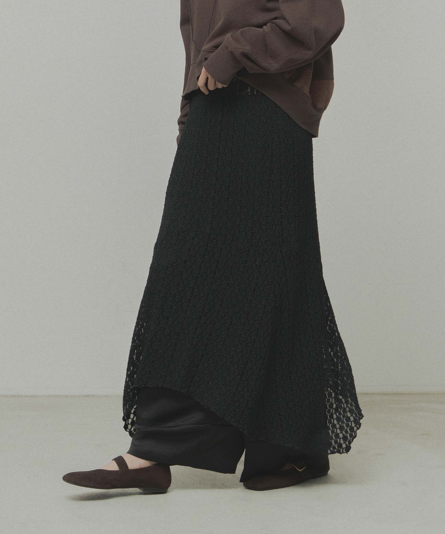 lace asymmetry skirt / WHT26FSK4035