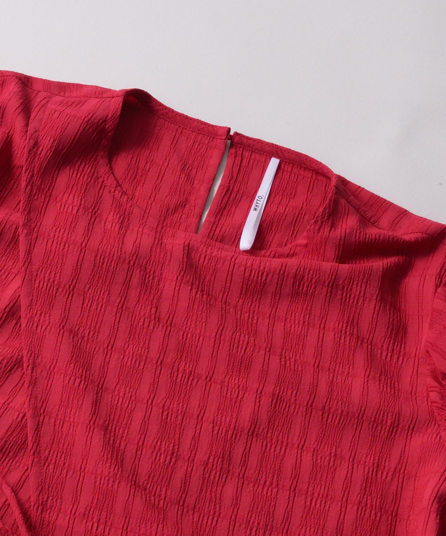 slit layered blouse / WHT26HBL4086
