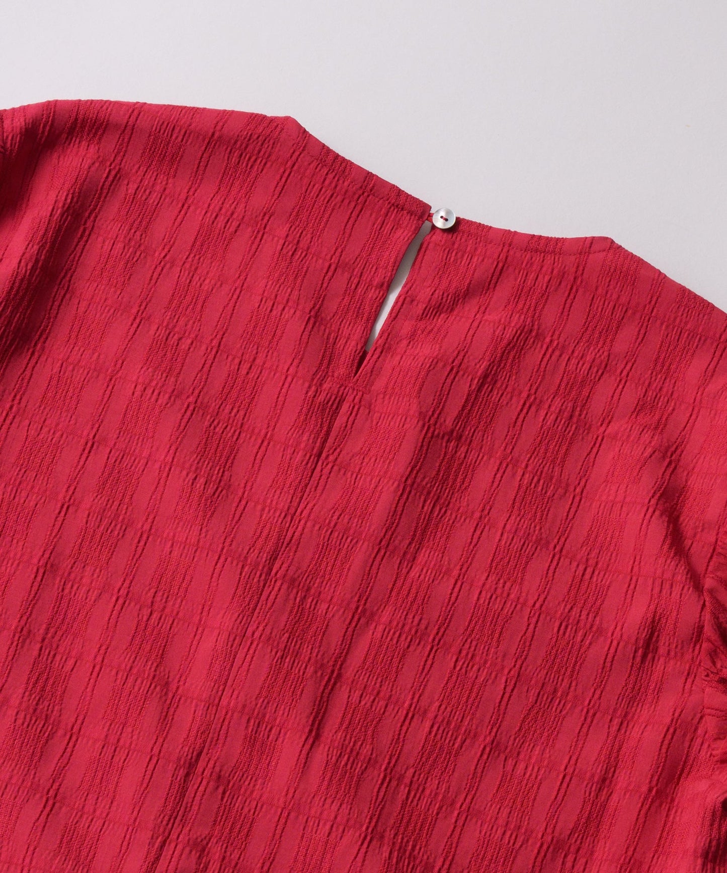 slit layered blouse / WHT26HBL4086