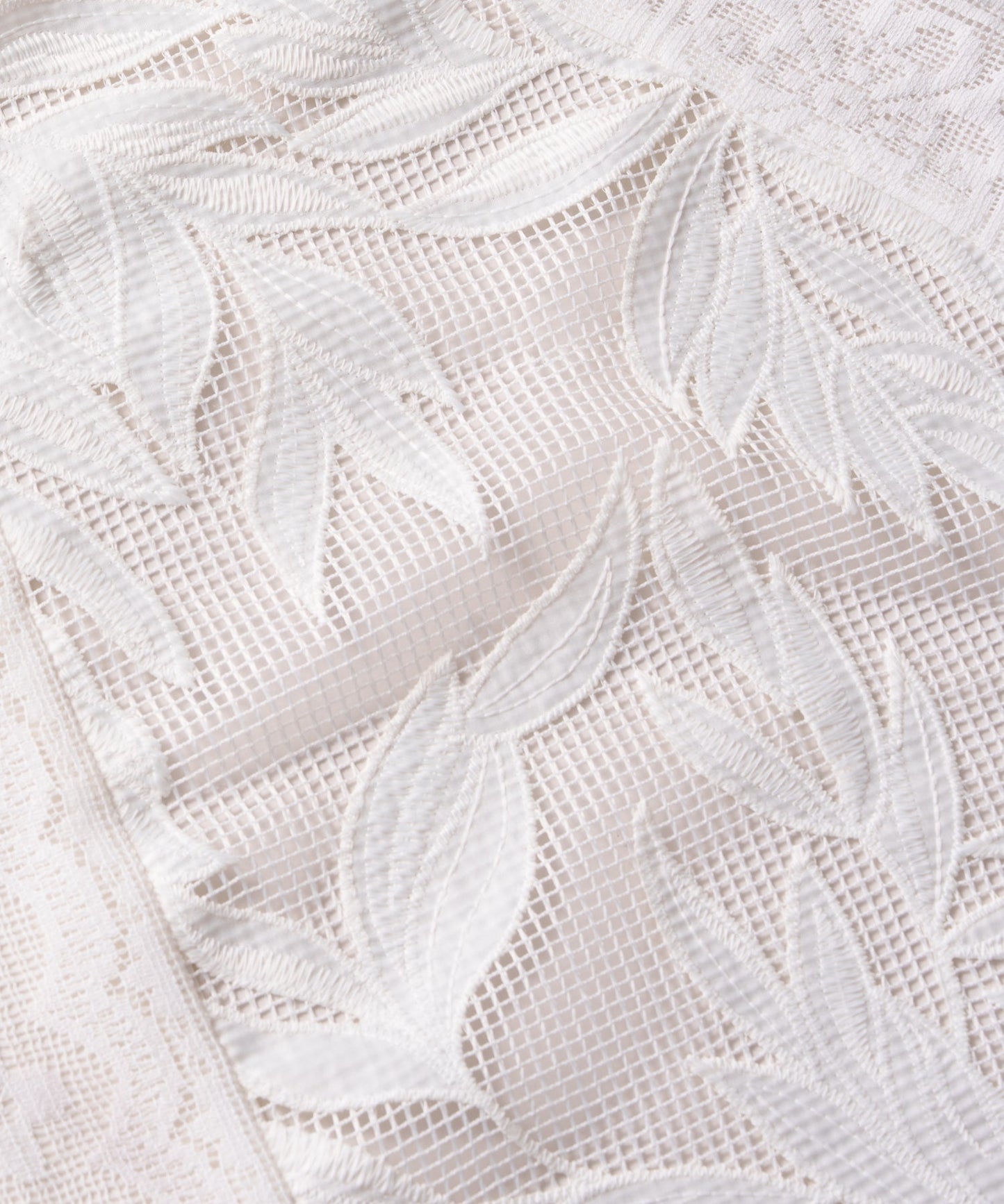 lace combination camisole / WHT26HBL4088