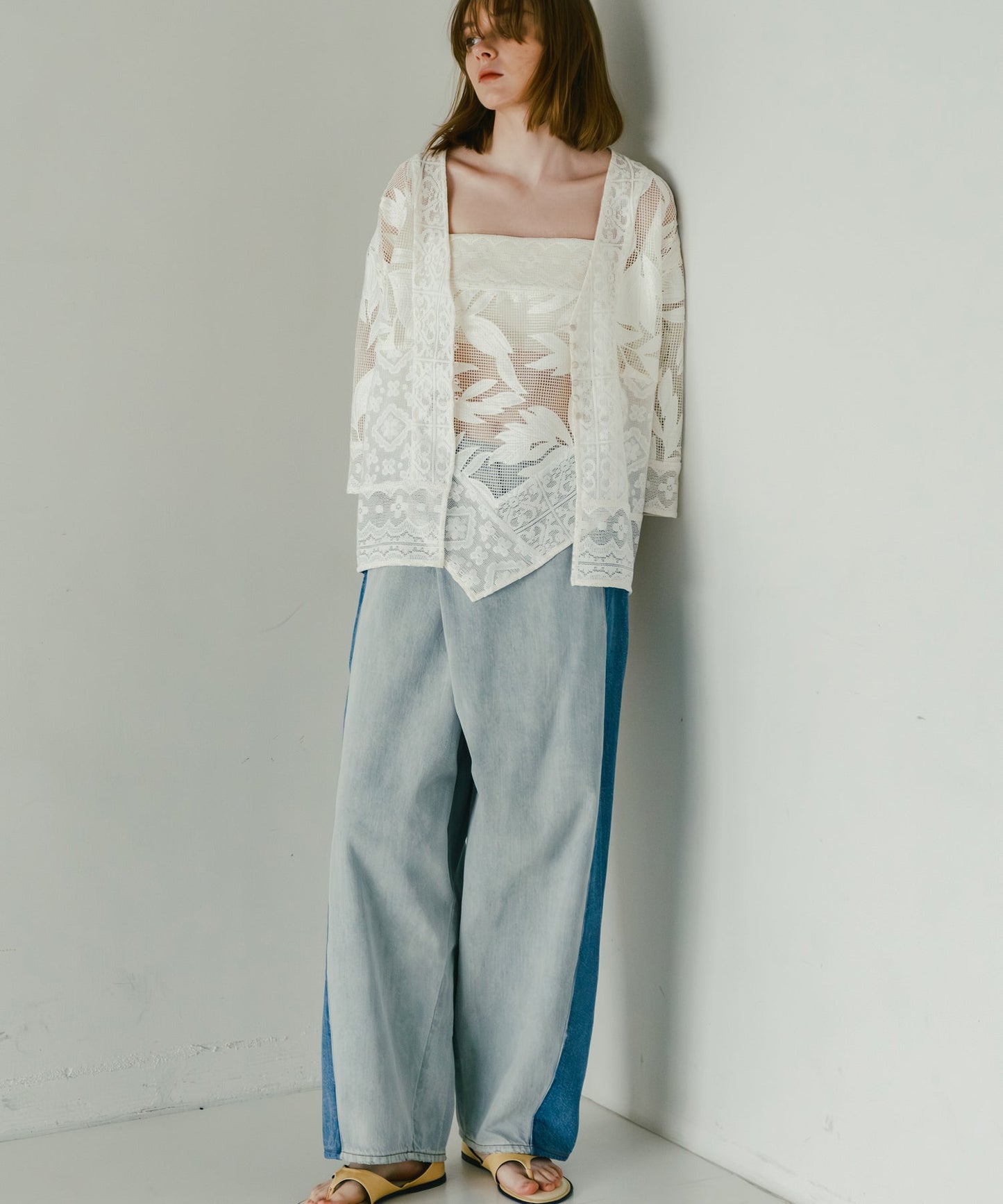 lace combination camisole / WHT26HBL4088