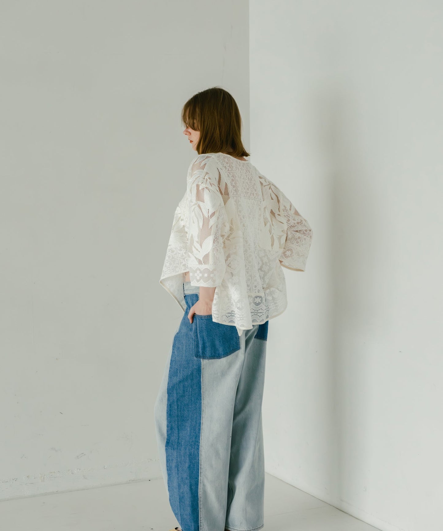 lace combination cardigan / WHT26HBL4089