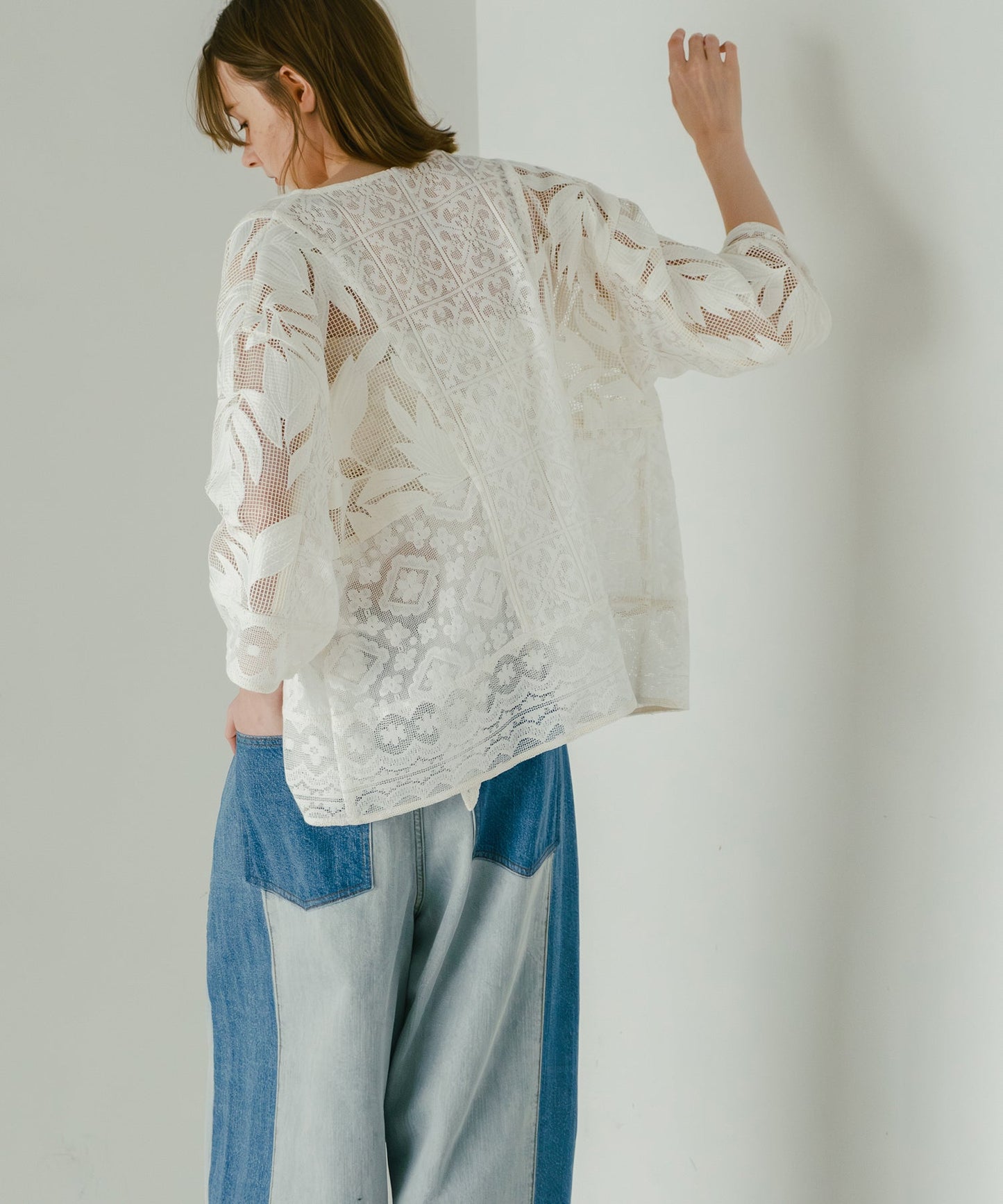 lace combination cardigan / WHT26HBL4089