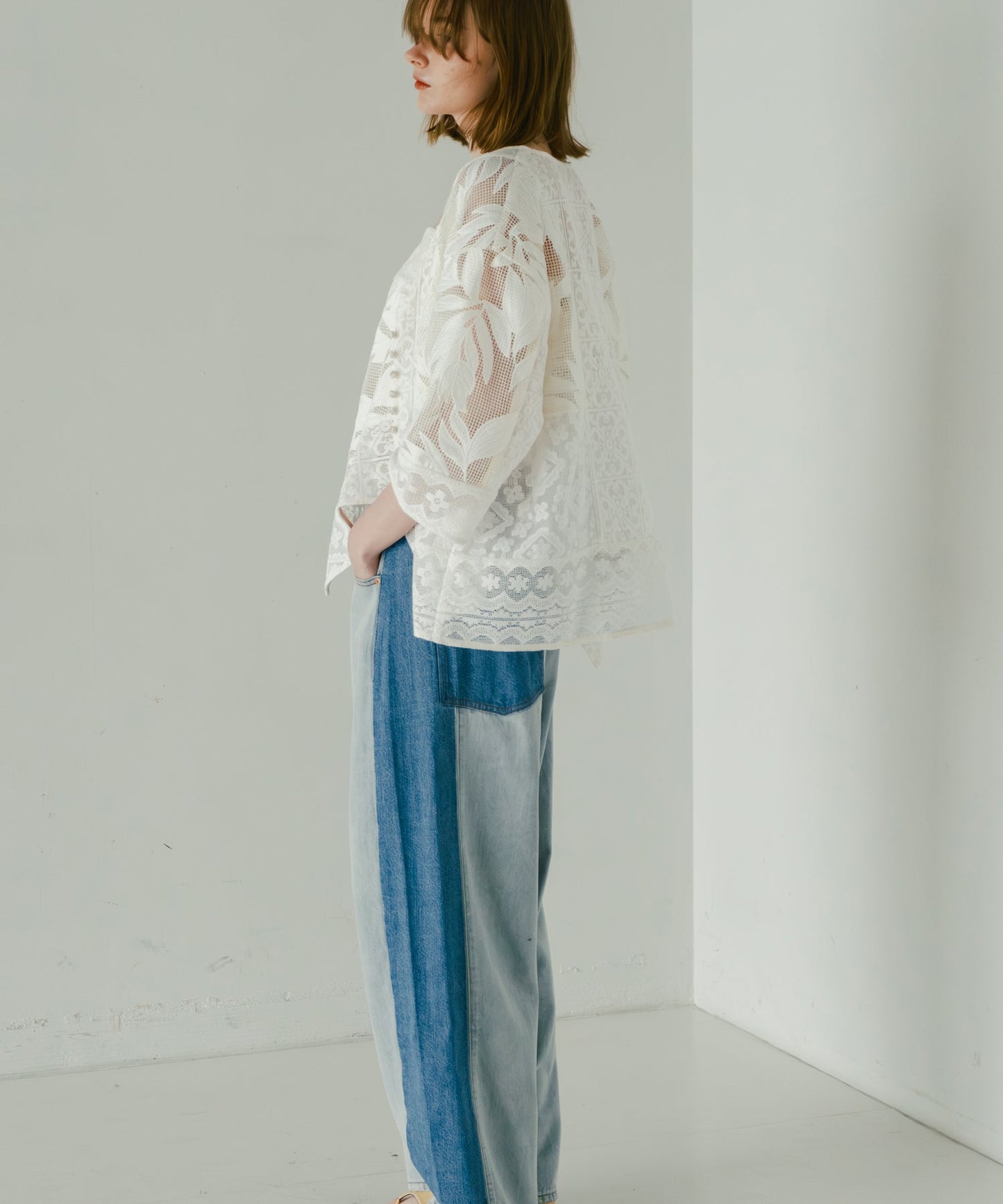 lace combination cardigan / WHT26HBL4089