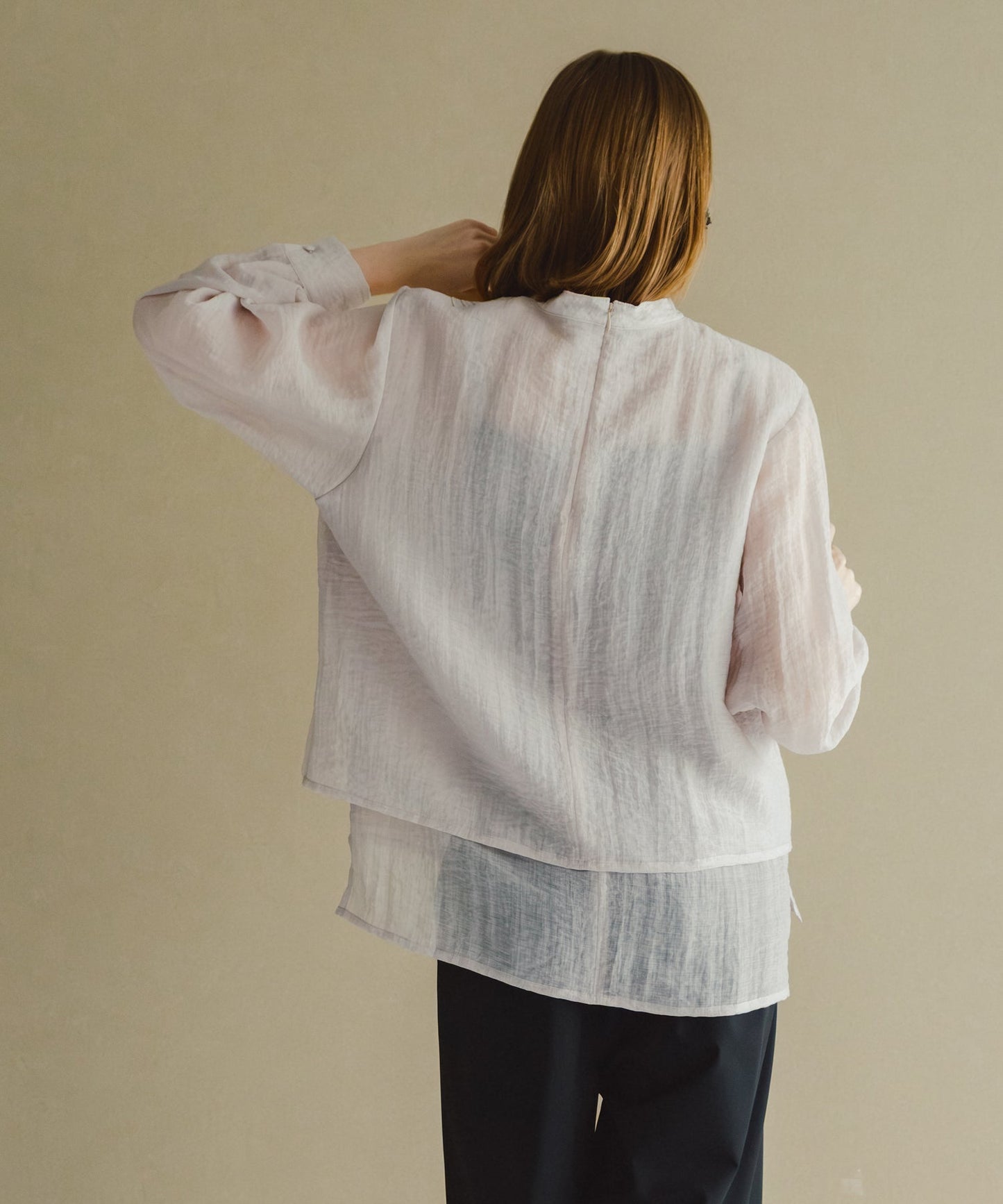 layered sheer blouse / WHT26HBL4092