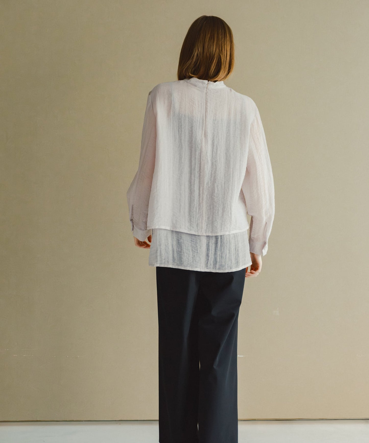 layered sheer blouse / WHT26HBL4092