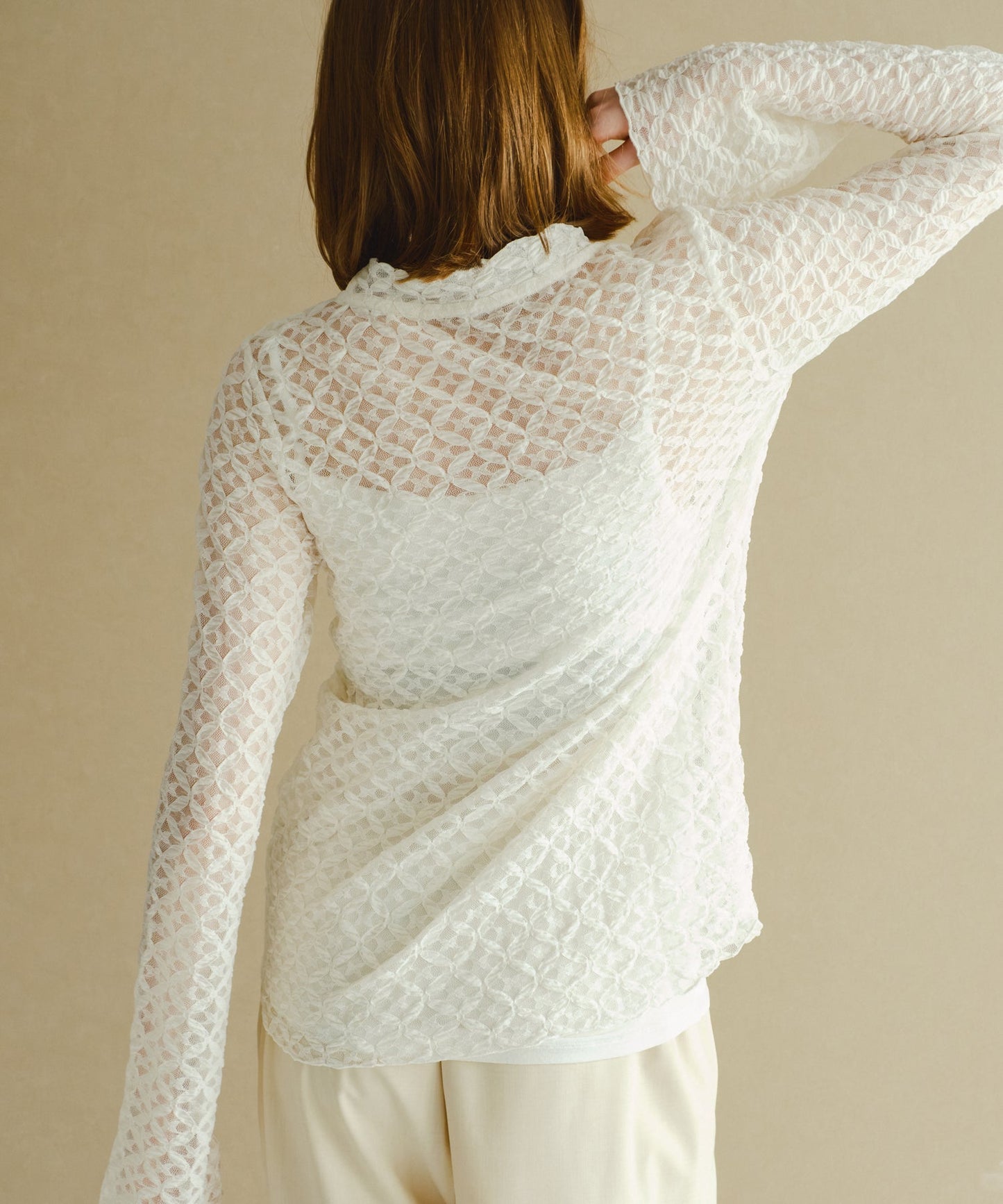 flare sleeve lace blouse / WHT26HBL4094