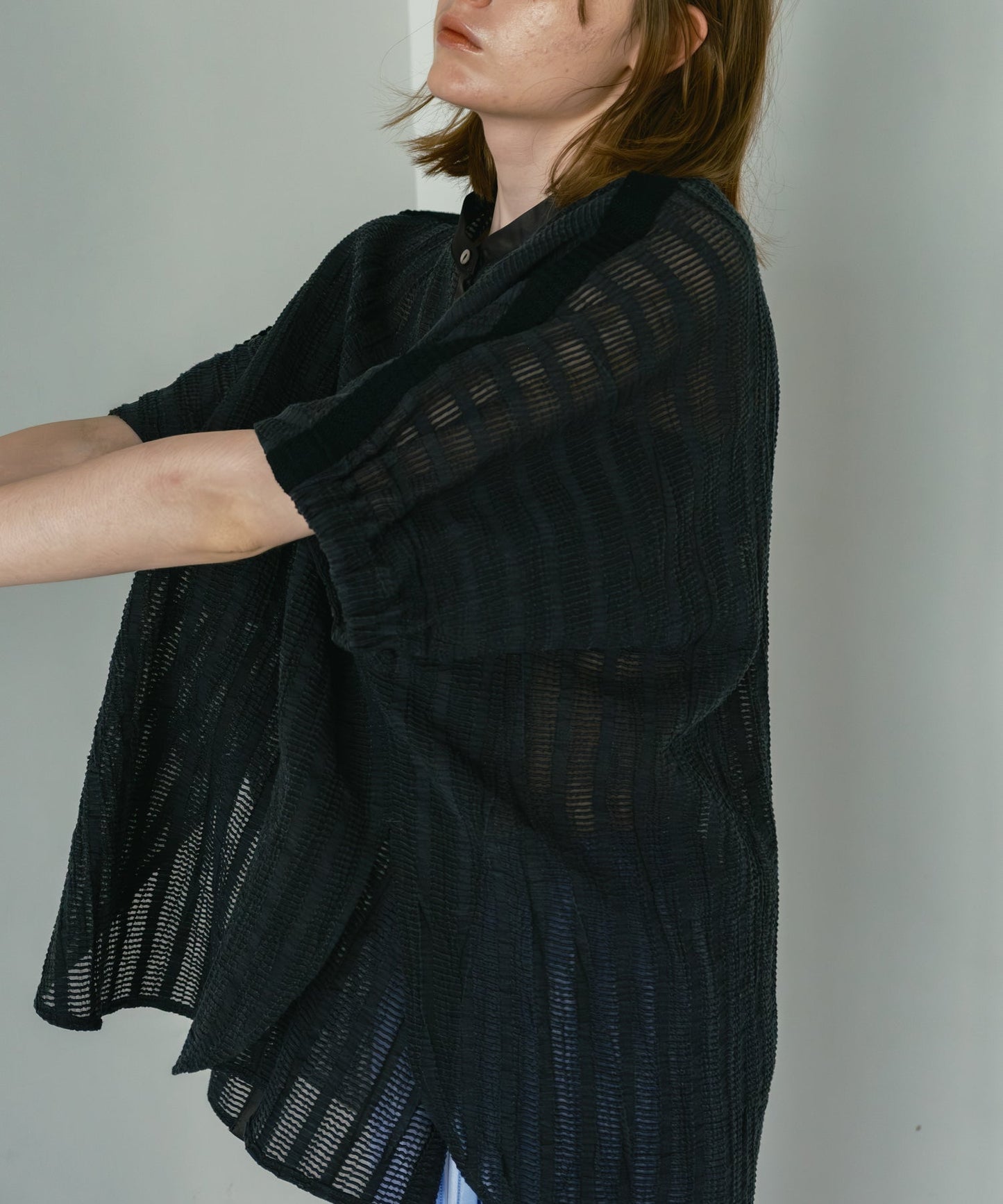 wide square blouse / WHT26HBL4096