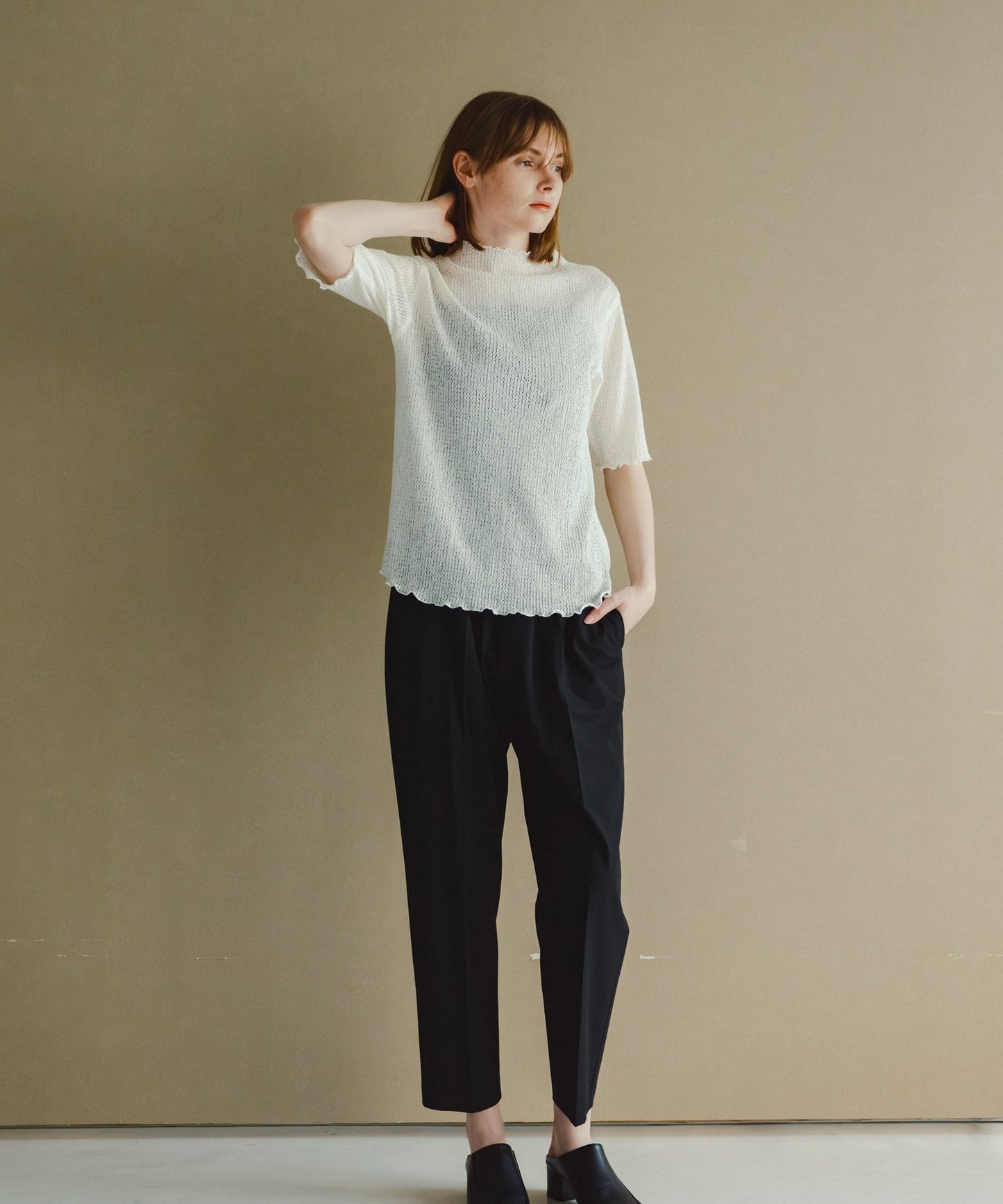 sheer lace blouse / WHT26HBL4097