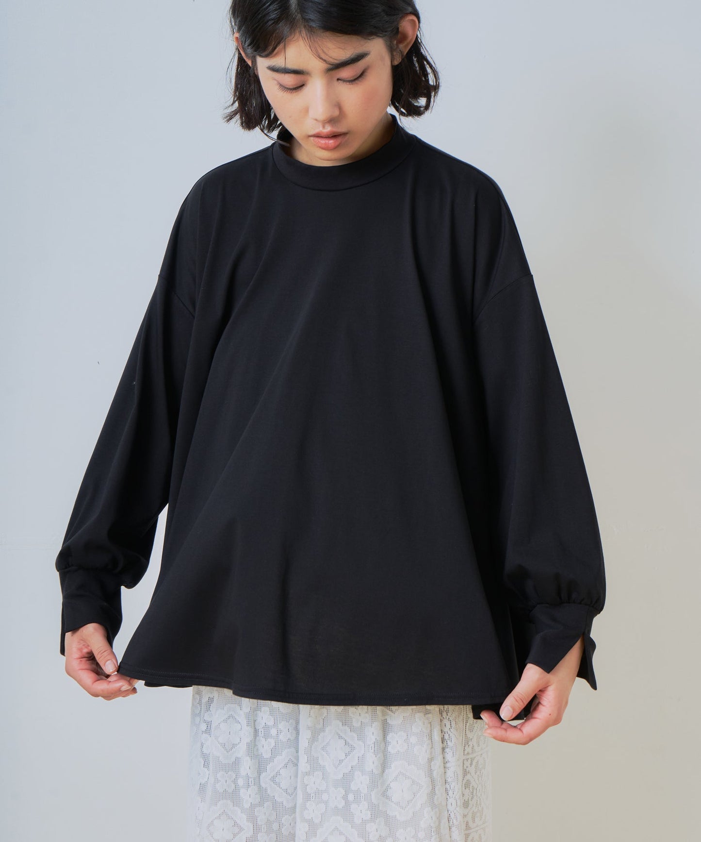 A line flare tee / WHT26HCS4009