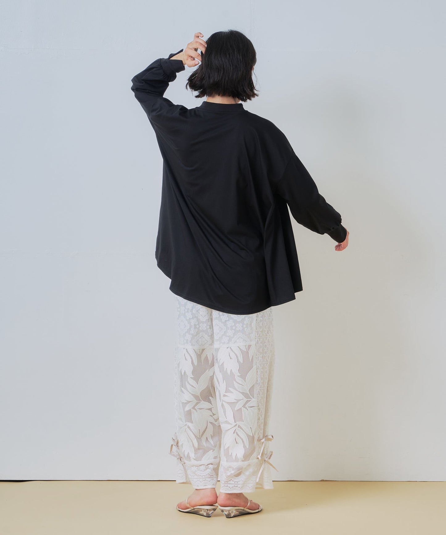 A line flare tee / WHT26HCS4009