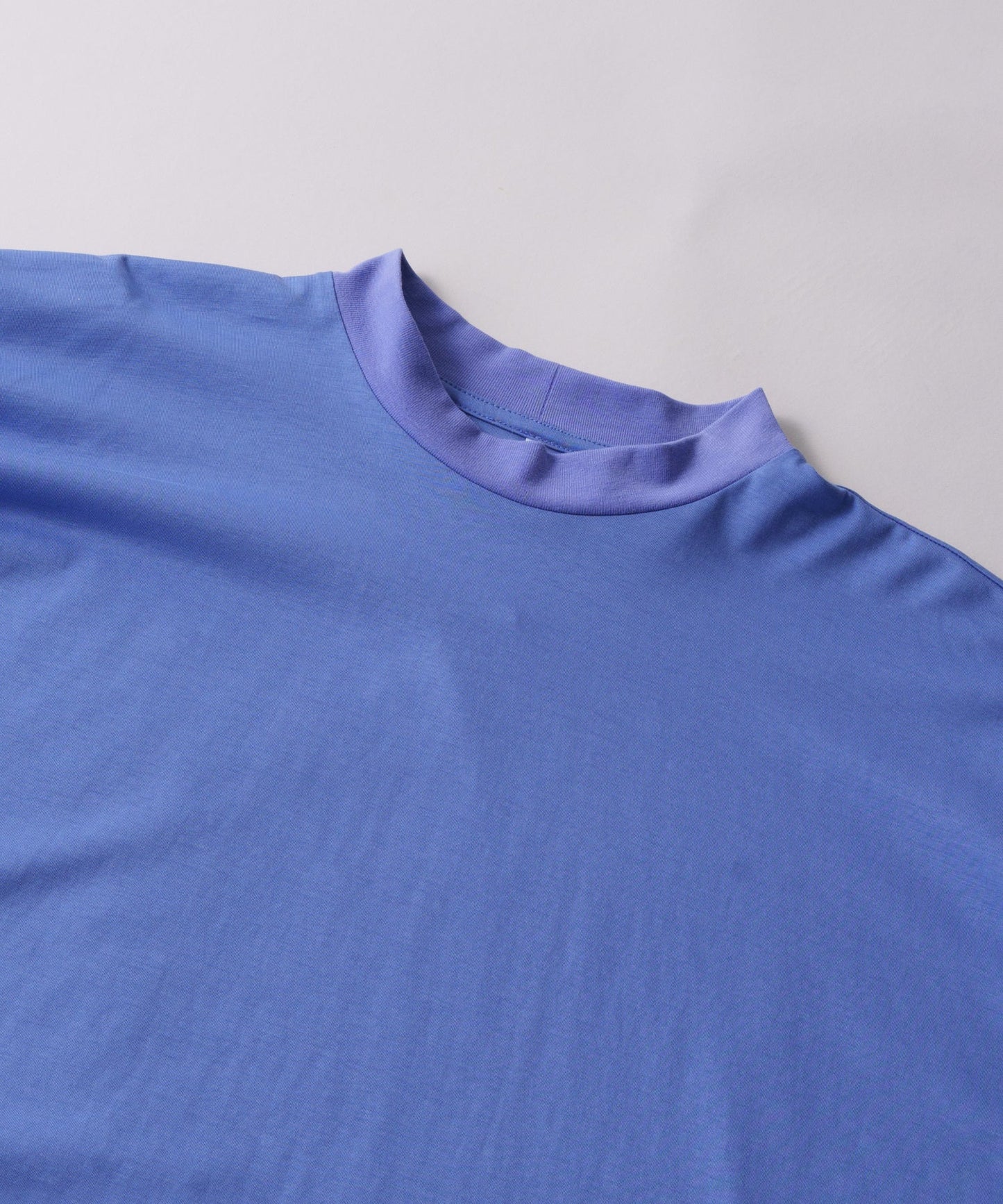 A line flare tee / WHT26HCS4009