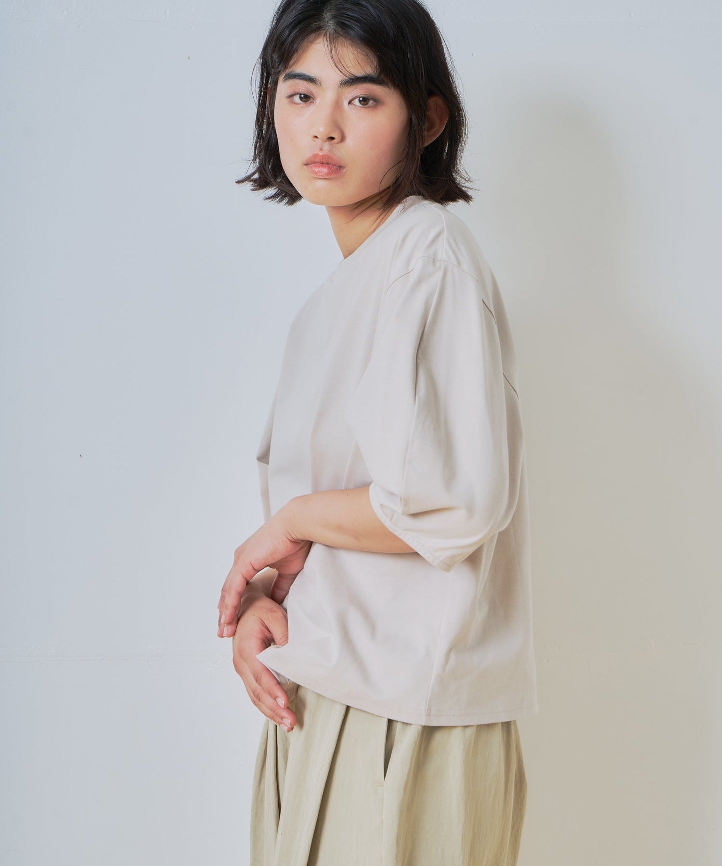 curve sleeve tee / WHT26HCS4012
