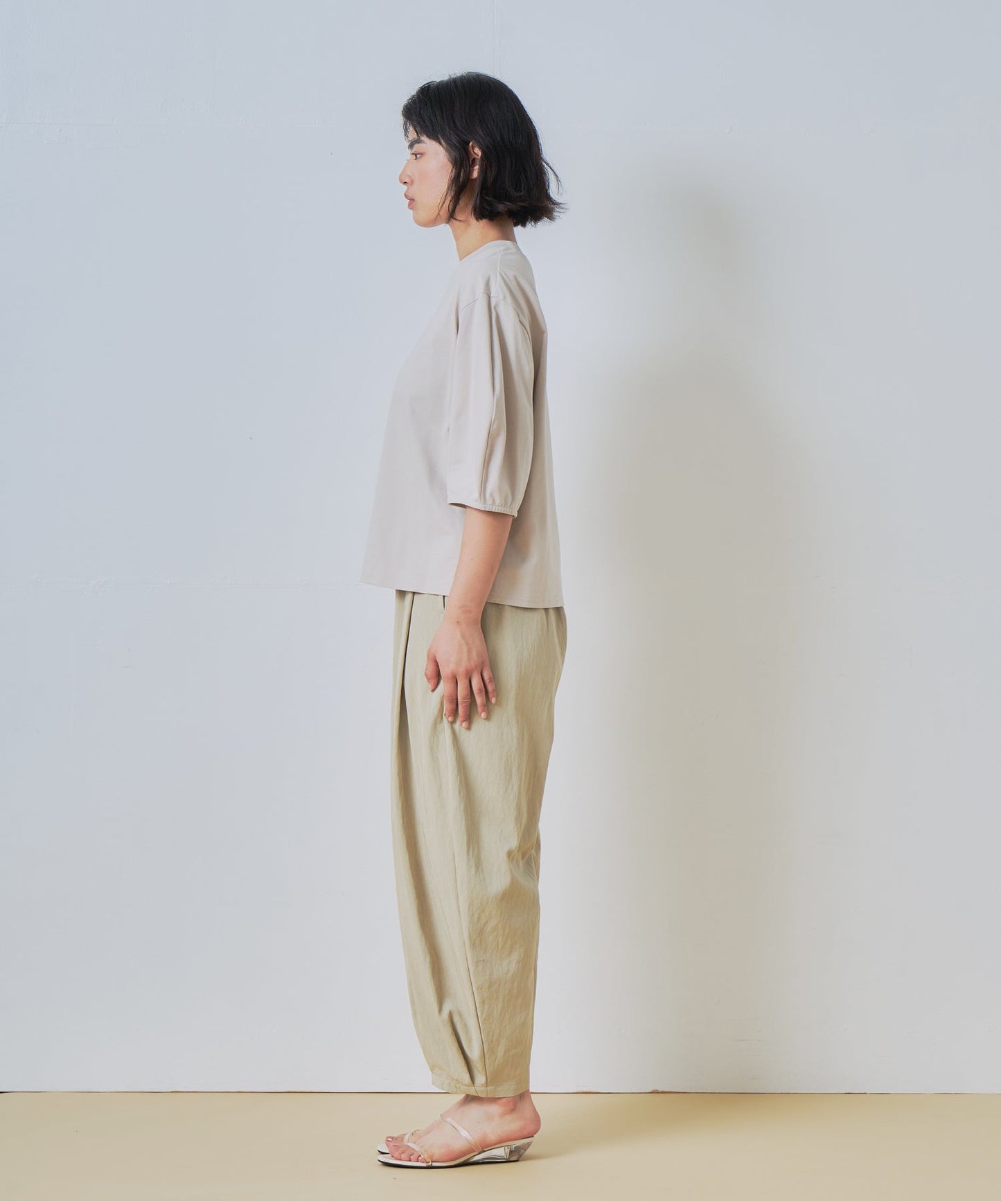 curve sleeve tee / WHT26HCS4012