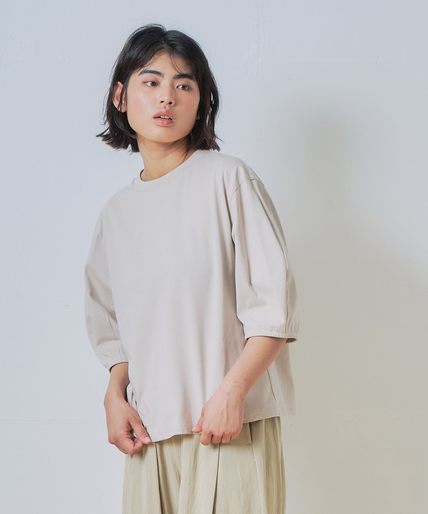 curve sleeve tee / WHT26HCS4012