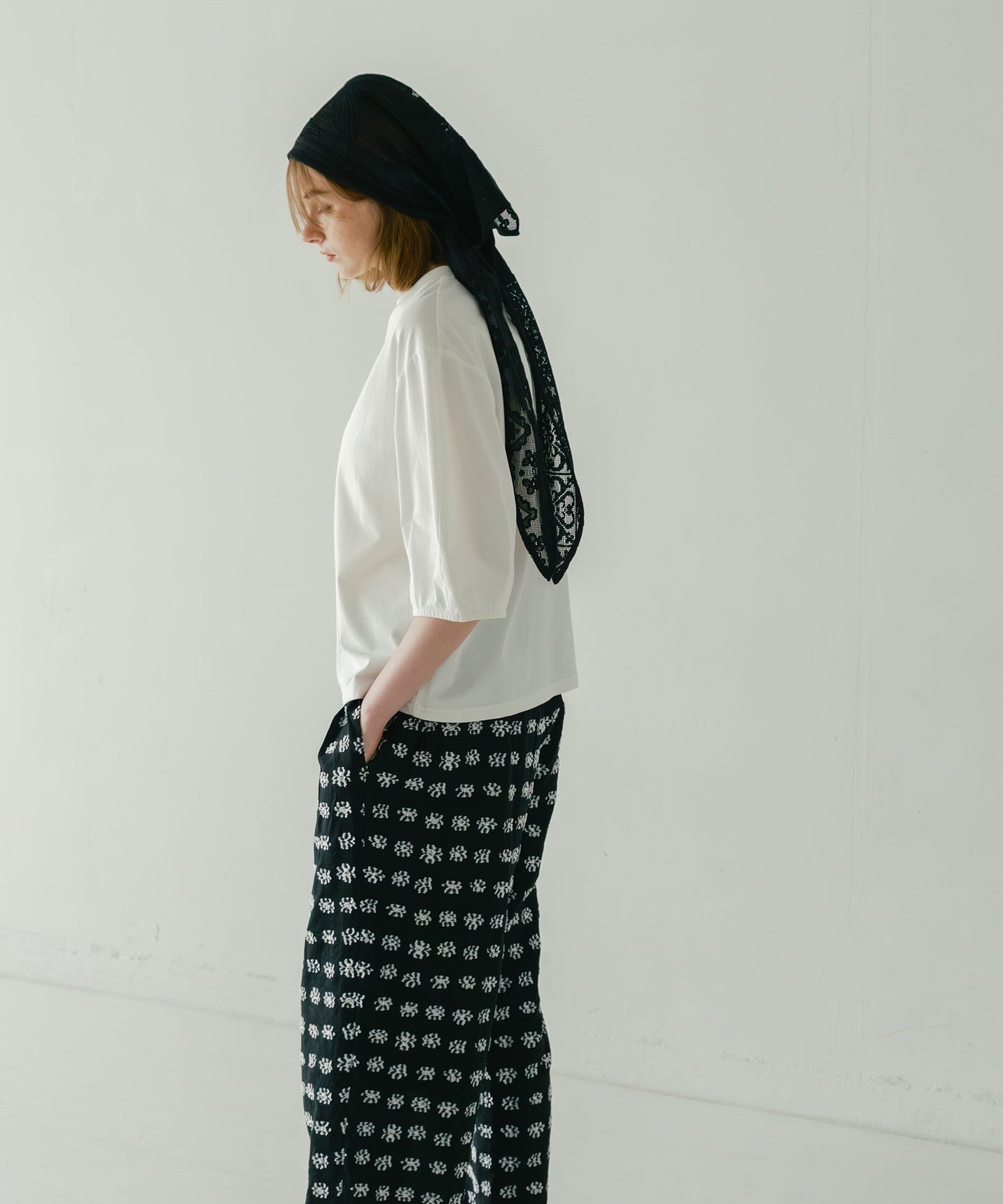 curve sleeve tee / WHT26HCS4012