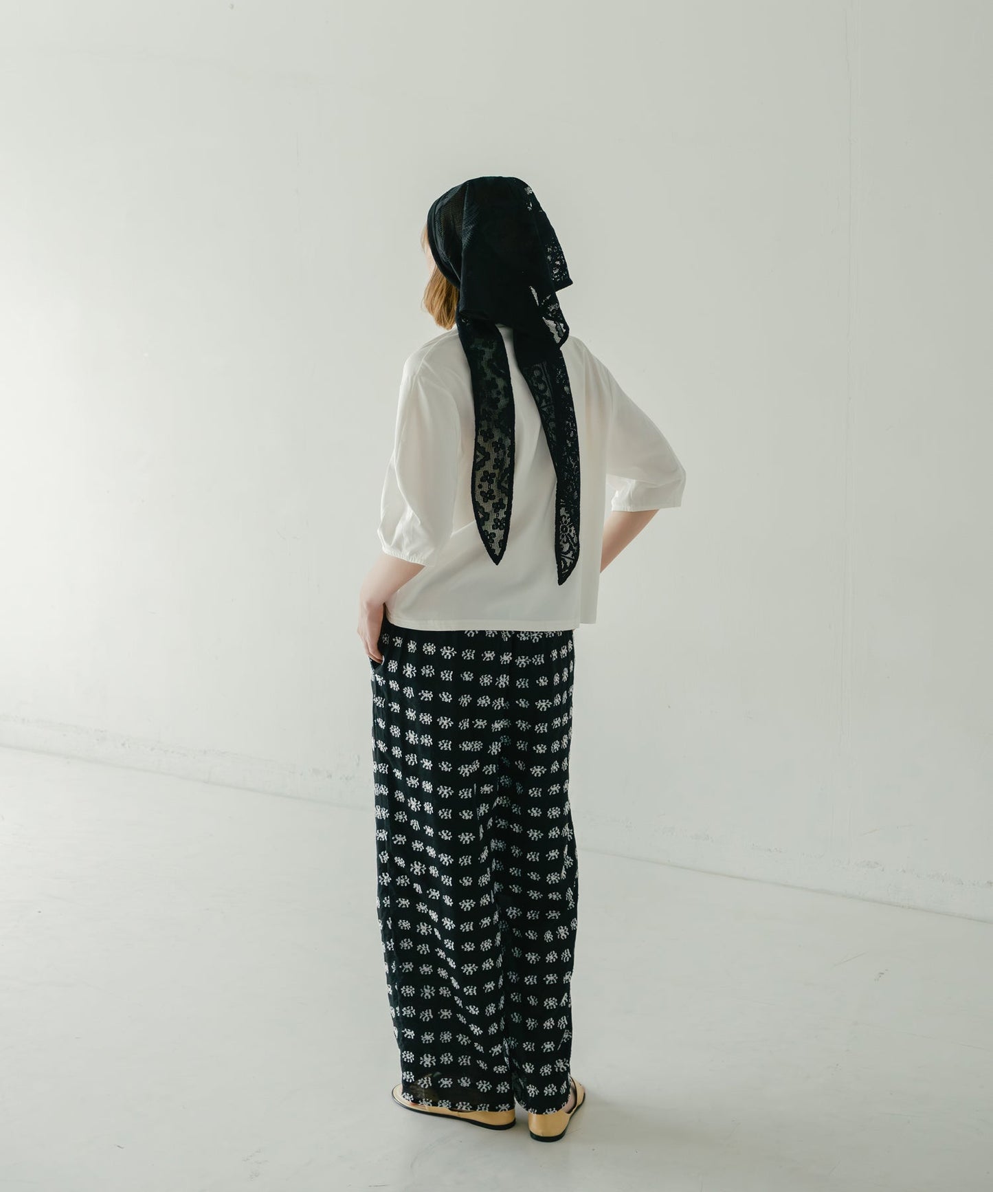 curve sleeve tee / WHT26HCS4012