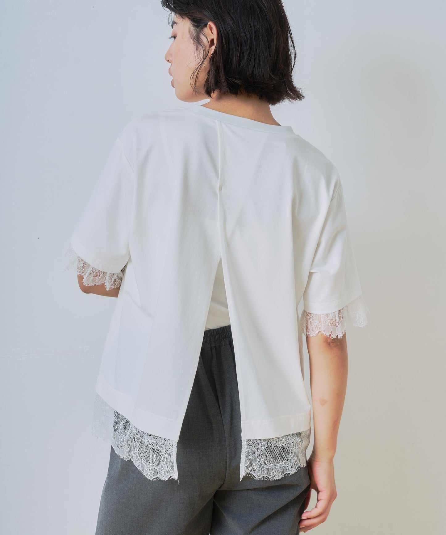 lace combination tee / WHT26HCS4016