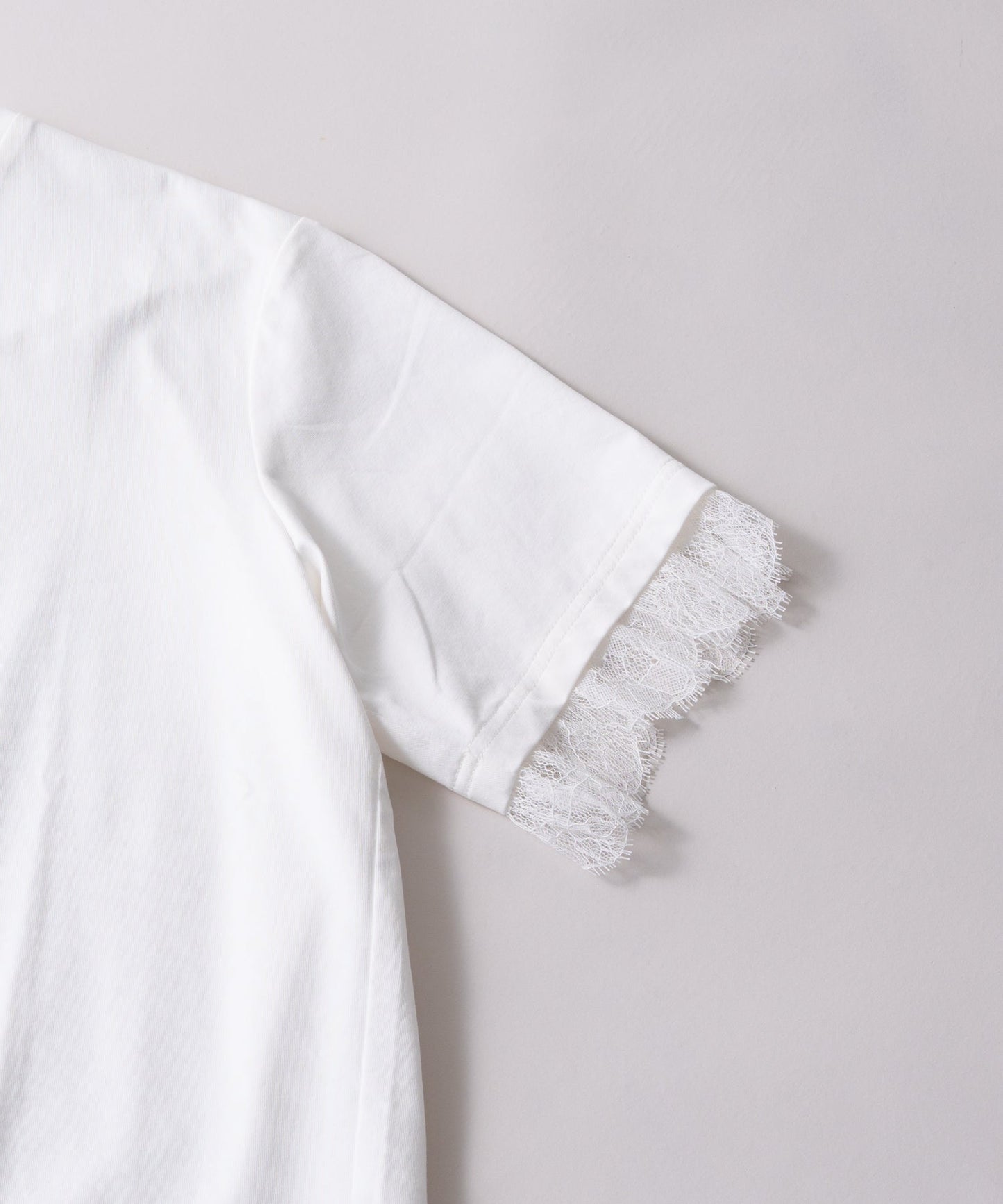 lace combination tee / WHT26HCS4016
