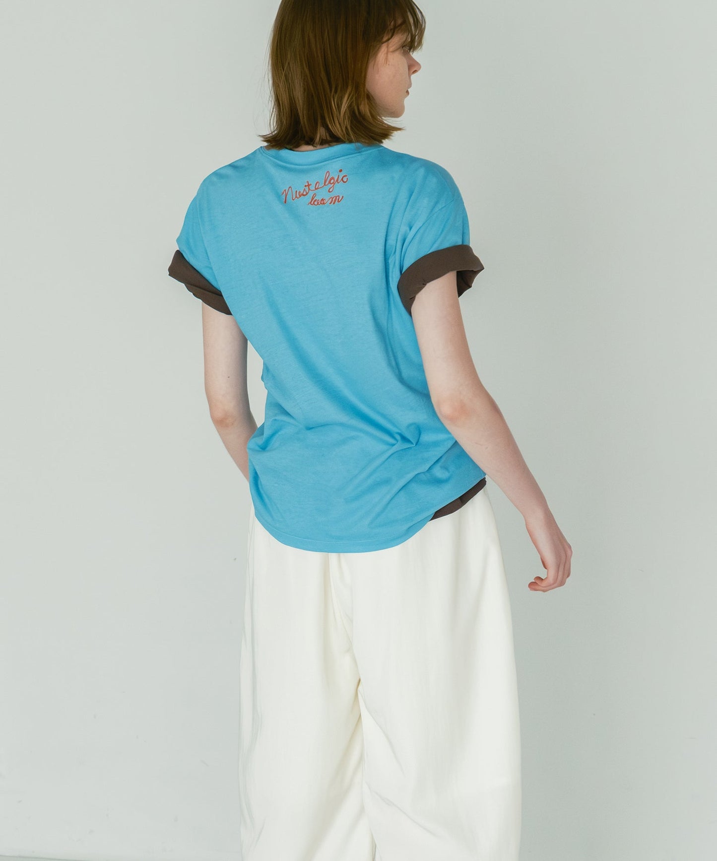 color embroidery tee / WHT26HCS4017